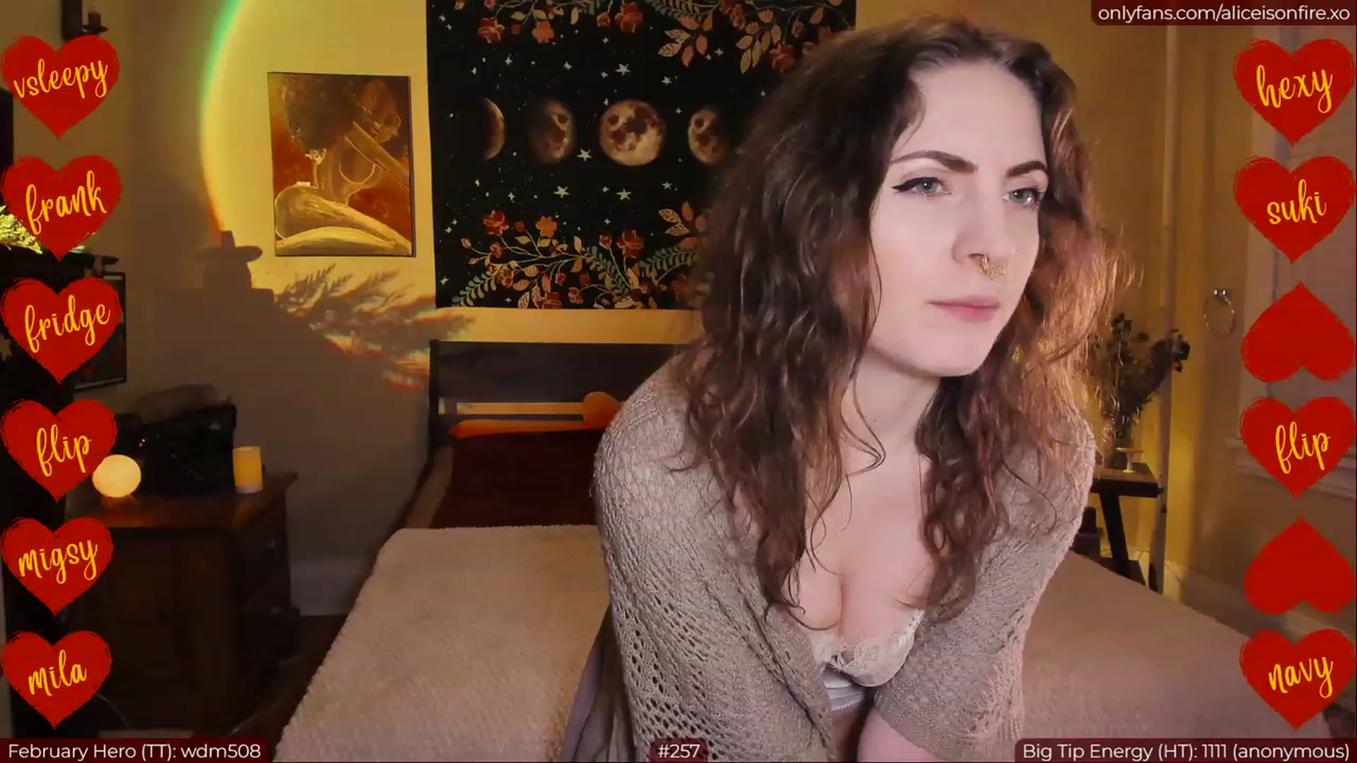 Gallery image thumbnail from aliceisonfire's myfreecams stream on, 02/13/2023, 06:33 image 3 of 20