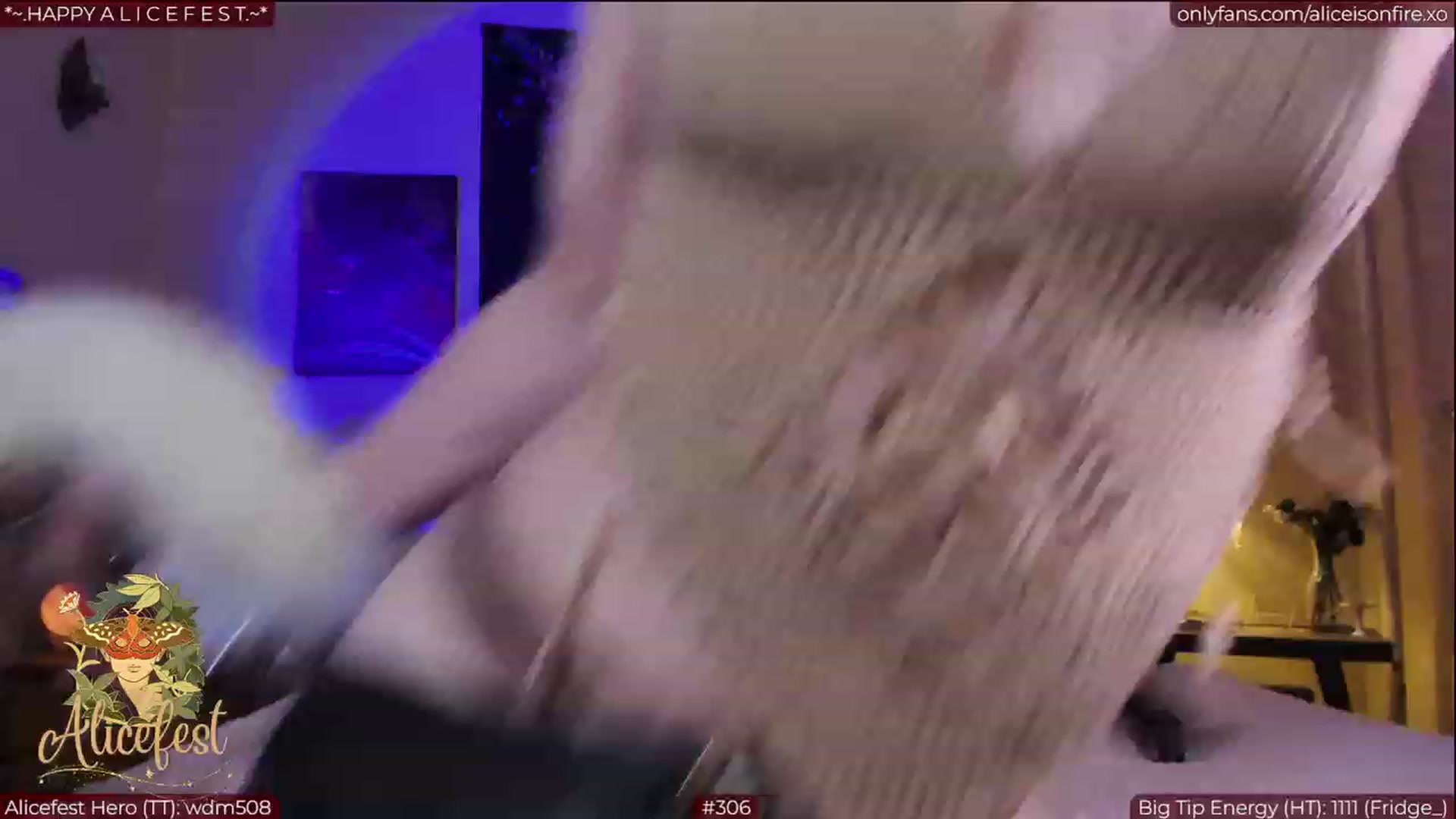 Gallery image thumbnail from aliceisonfire's myfreecams stream on, 03/03/2023, 05:19 image 11 of 20