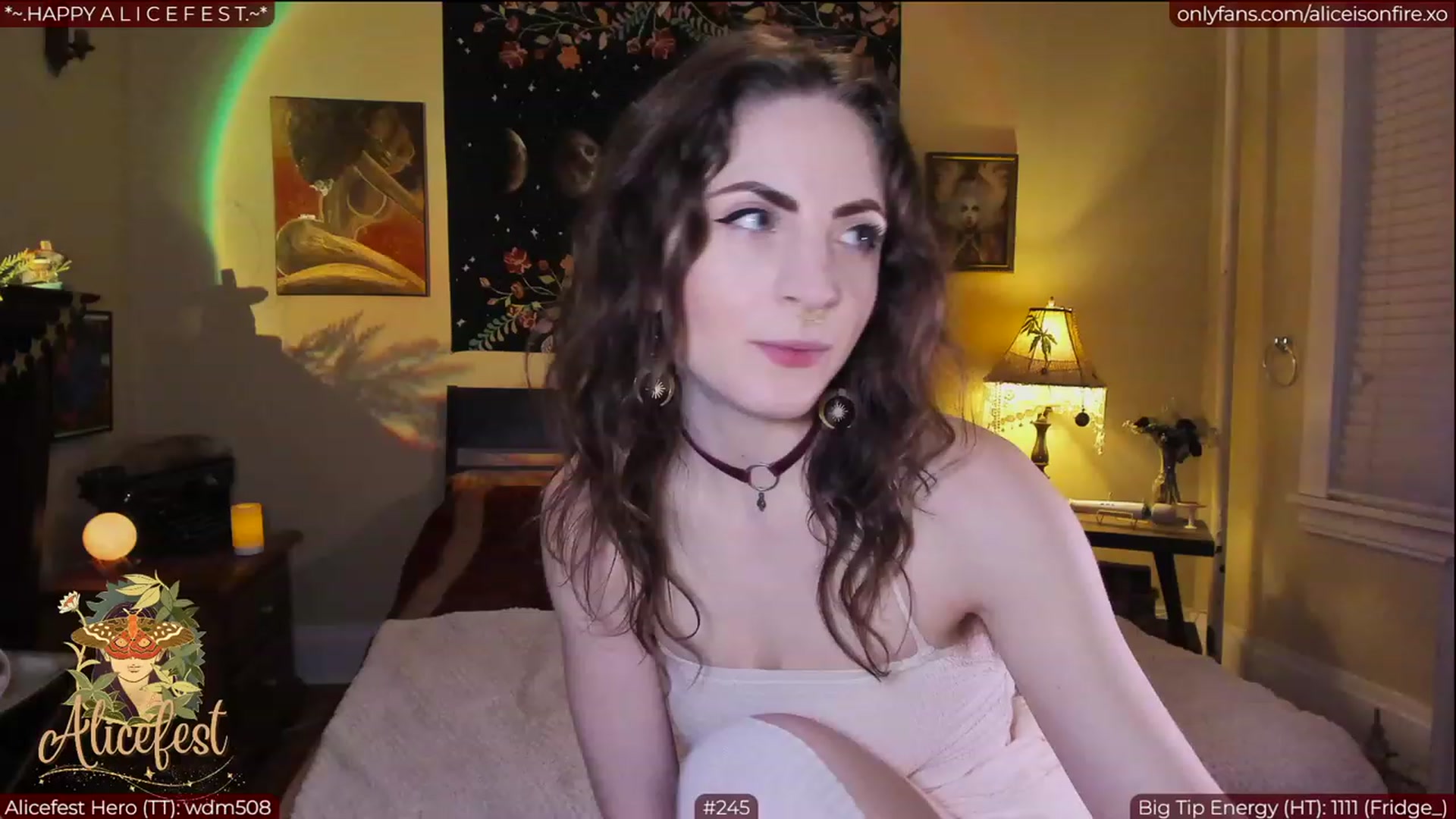 Gallery image thumbnail from aliceisonfire's myfreecams stream on, 03/06/2023, 01:50 image 15 of 20