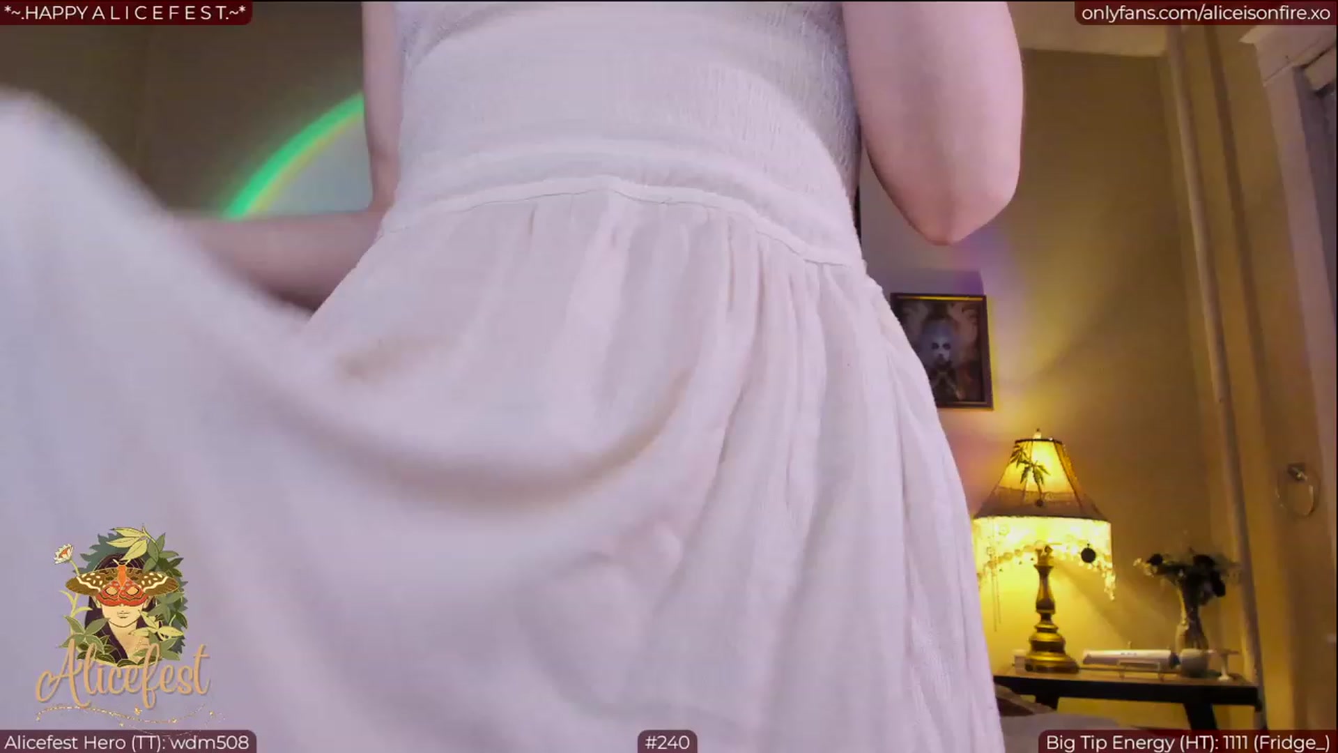 Gallery image thumbnail from aliceisonfire's myfreecams stream on, 03/06/2023, 05:54 image 2 of 20