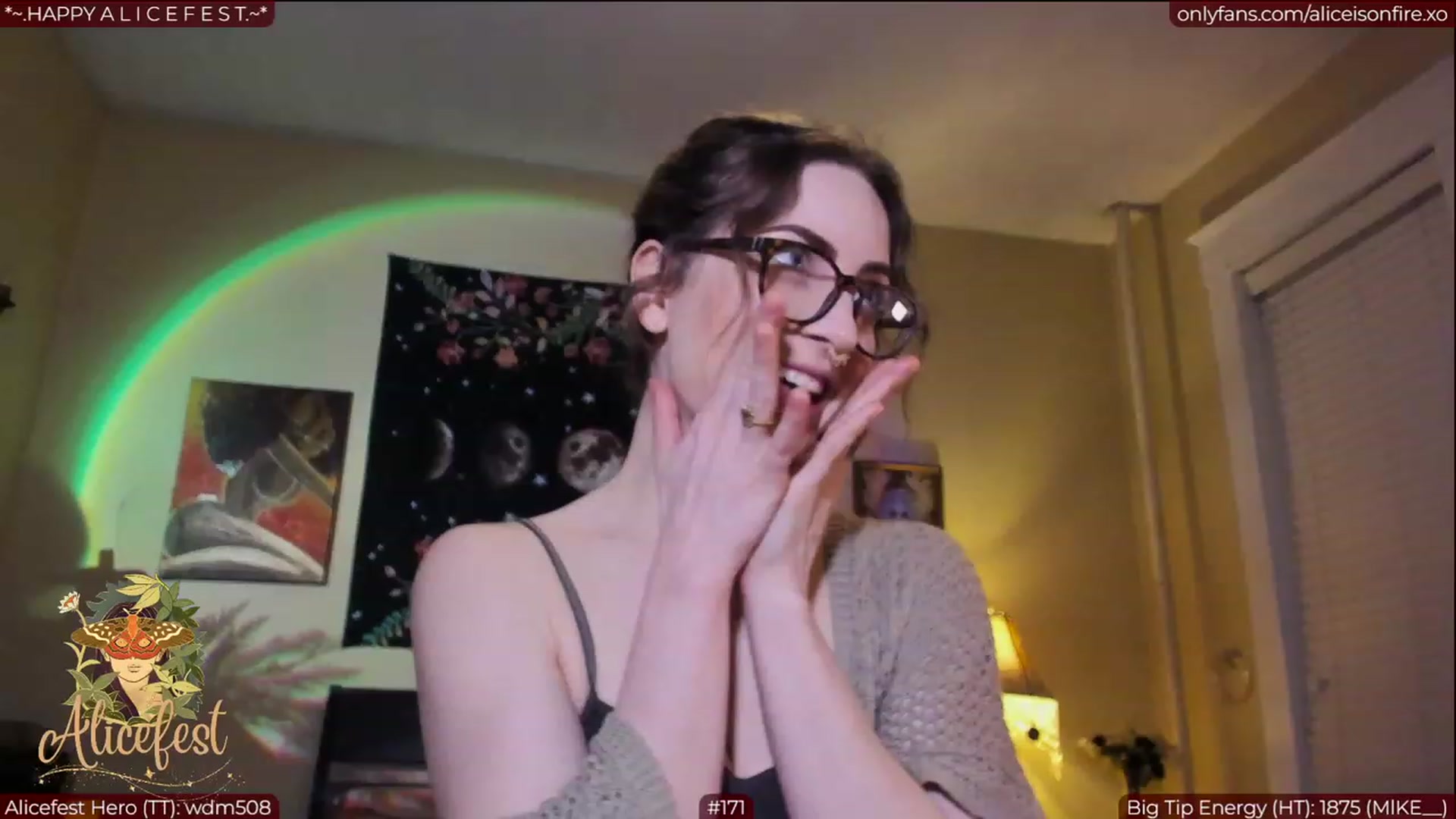 Gallery image thumbnail from aliceisonfire's myfreecams stream on, 03/07/2023, 06:30 image 2 of 20