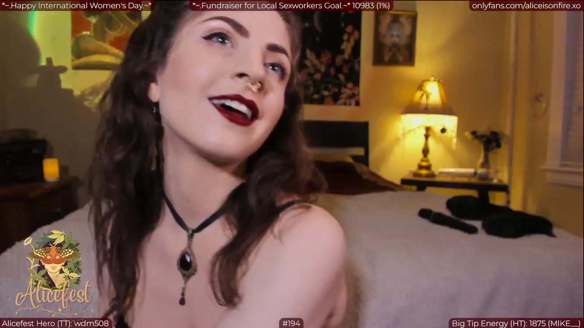 Gallery image thumbnail from aliceisonfire's myfreecams stream on, 03/09/2023, 04:06 image 15 of 20