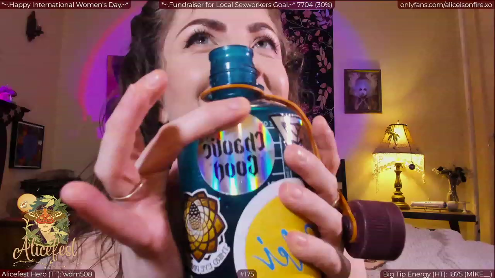 Gallery image thumbnail from aliceisonfire's myfreecams stream on, 03/09/2023, 07:08 image 5 of 20