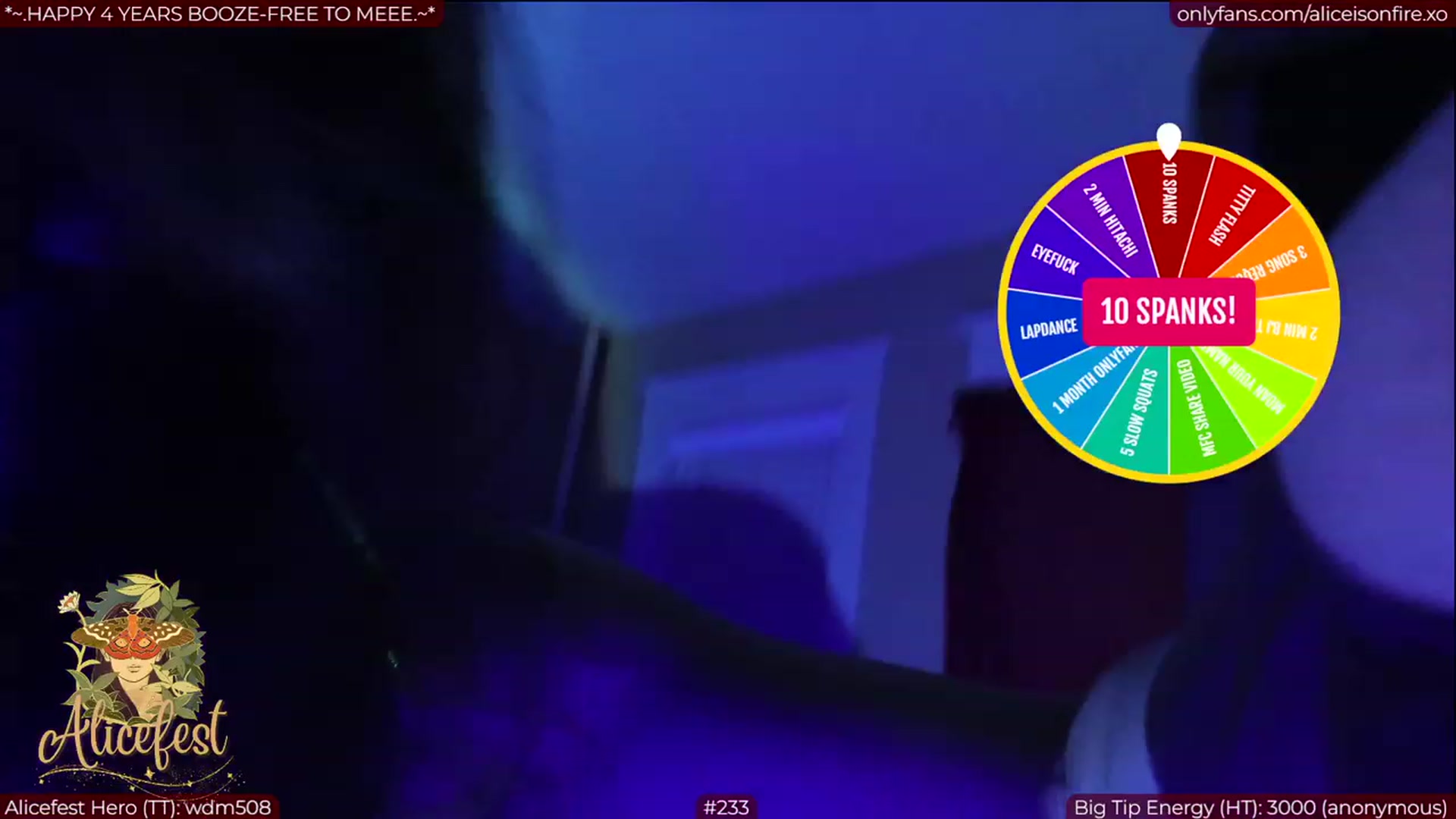 Gallery image thumbnail from aliceisonfire's myfreecams stream on, 03/12/2023, 05:54 image 10 of 20