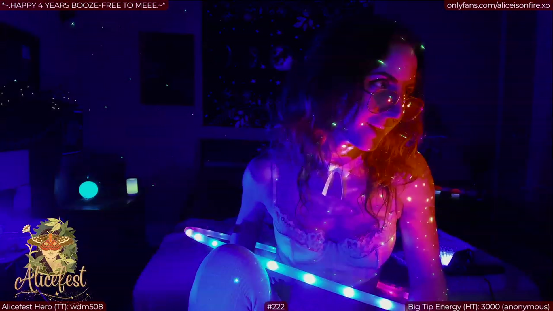 Gallery image thumbnail from aliceisonfire's myfreecams stream on, 03/12/2023, 08:22 image 17 of 20