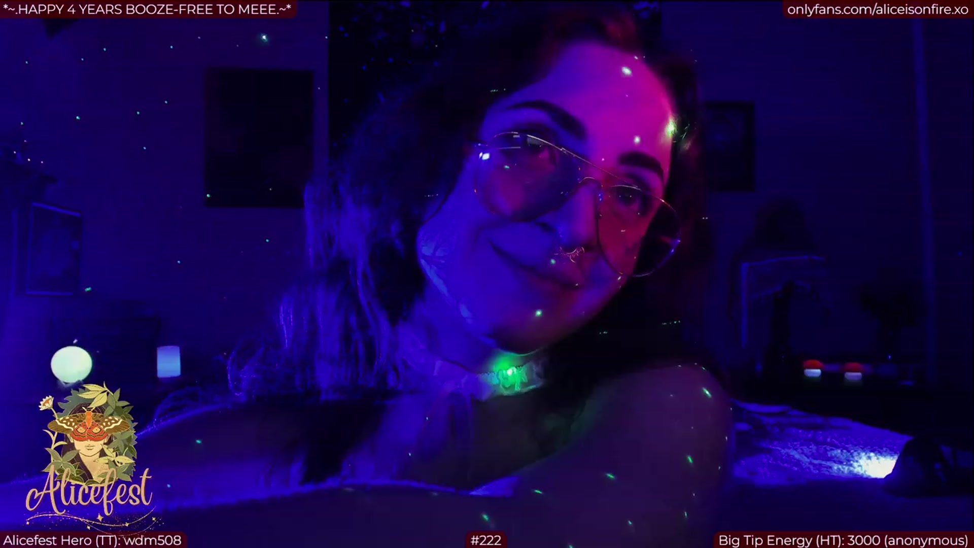 Gallery image thumbnail from aliceisonfire's myfreecams stream on, 03/12/2023, 08:22 image 13 of 20