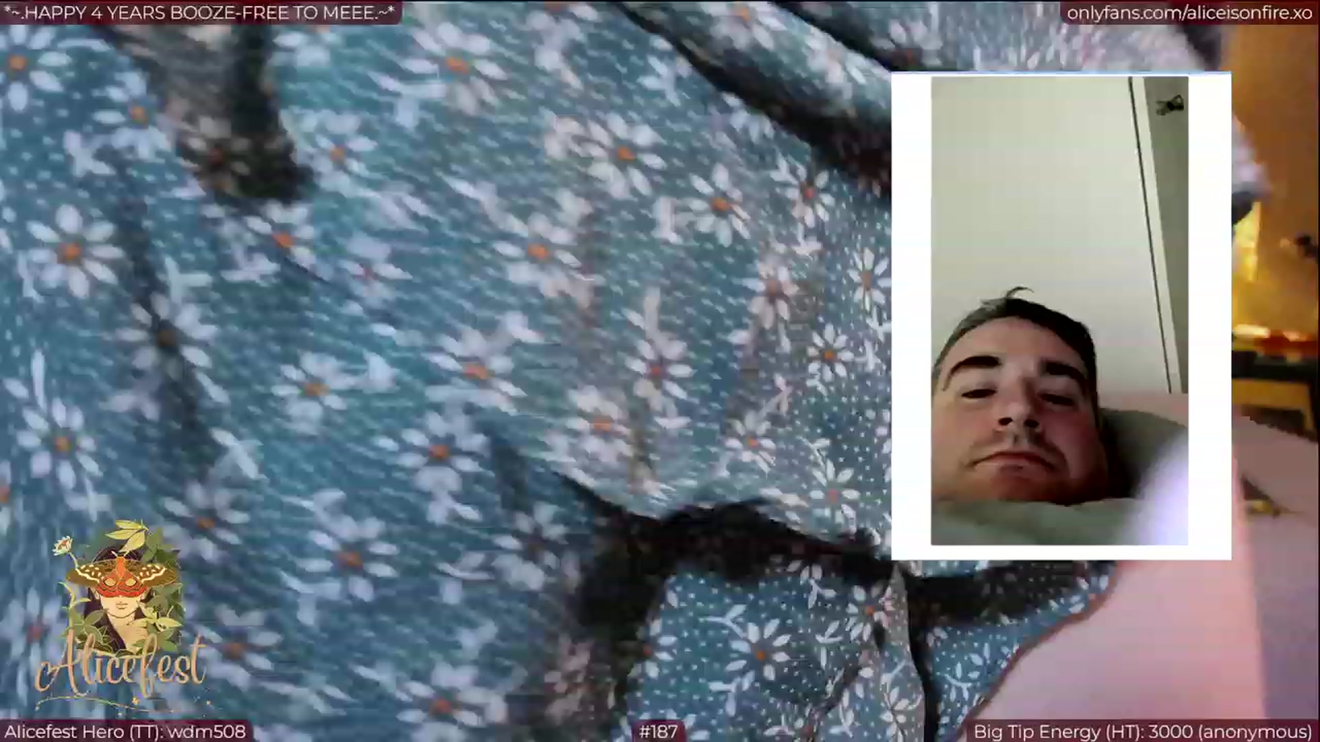 Gallery image thumbnail from aliceisonfire's myfreecams stream on, 03/15/2023, 04:09 image 8 of 20