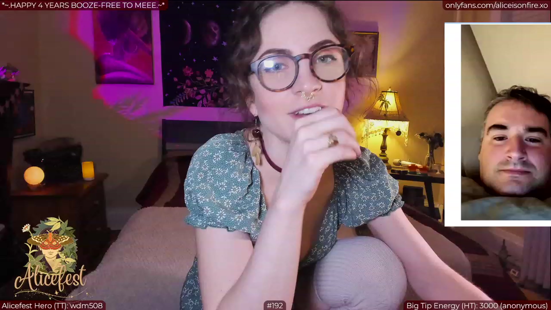 Gallery image thumbnail from aliceisonfire's myfreecams stream on, 03/15/2023, 04:09 image 2 of 20