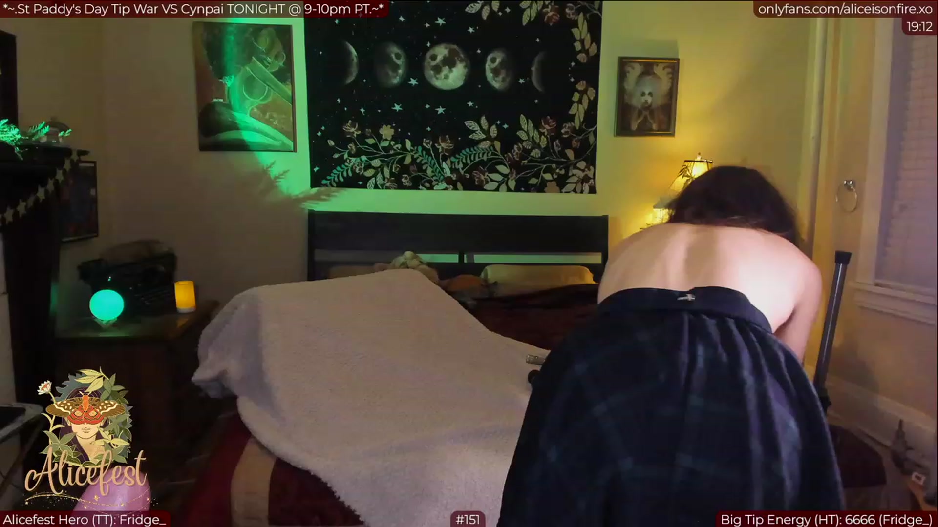 Gallery image thumbnail from aliceisonfire's myfreecams stream on, 03/18/2023, 05:43 image 5 of 20