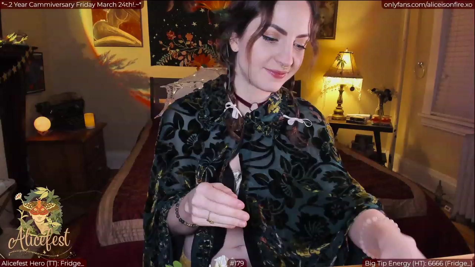 Gallery image thumbnail from aliceisonfire's myfreecams stream on, 03/21/2023, 05:13 image 1 of 20