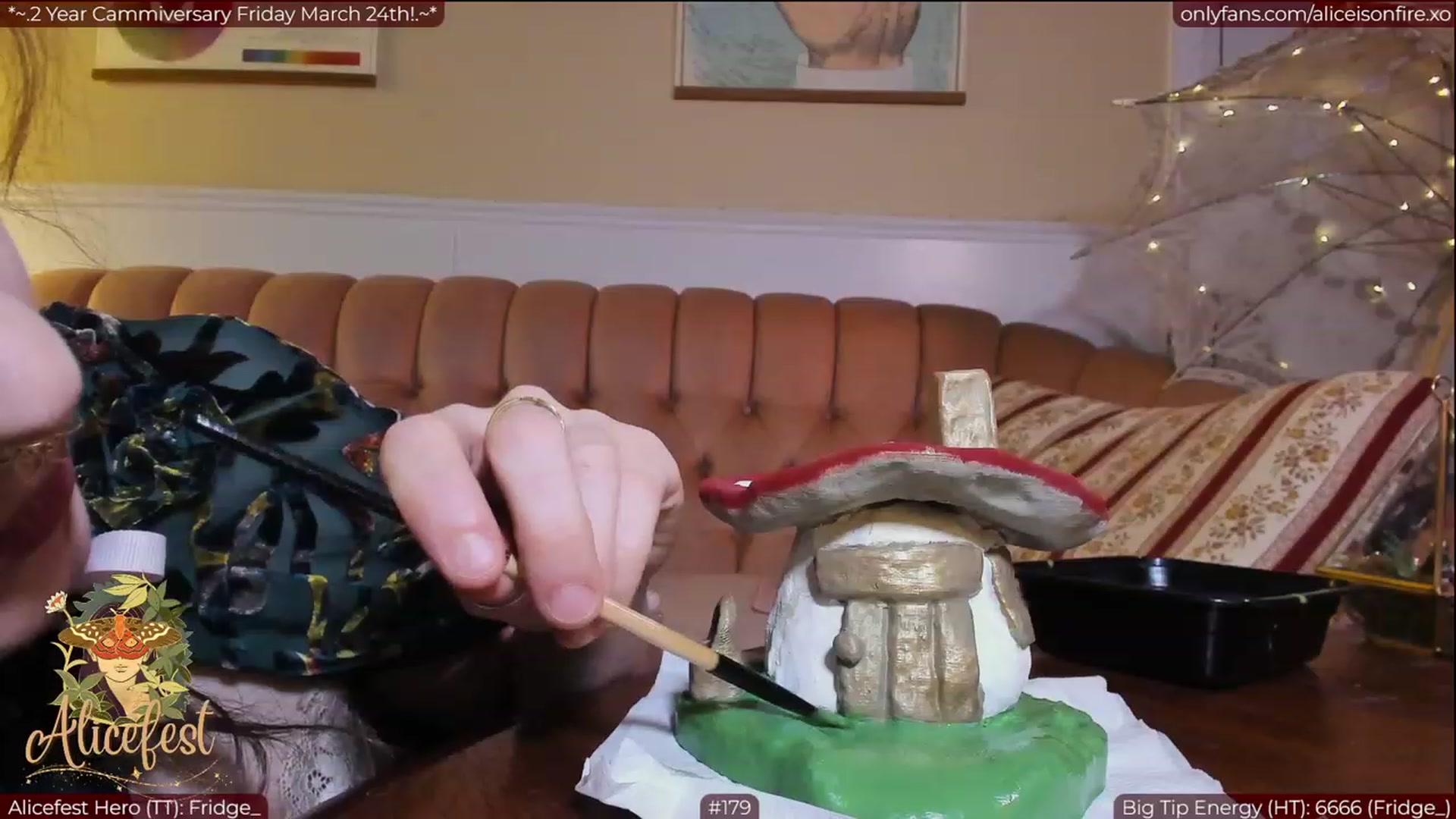 Gallery image thumbnail from aliceisonfire's myfreecams stream on, 03/21/2023, 06:41 image 5 of 20