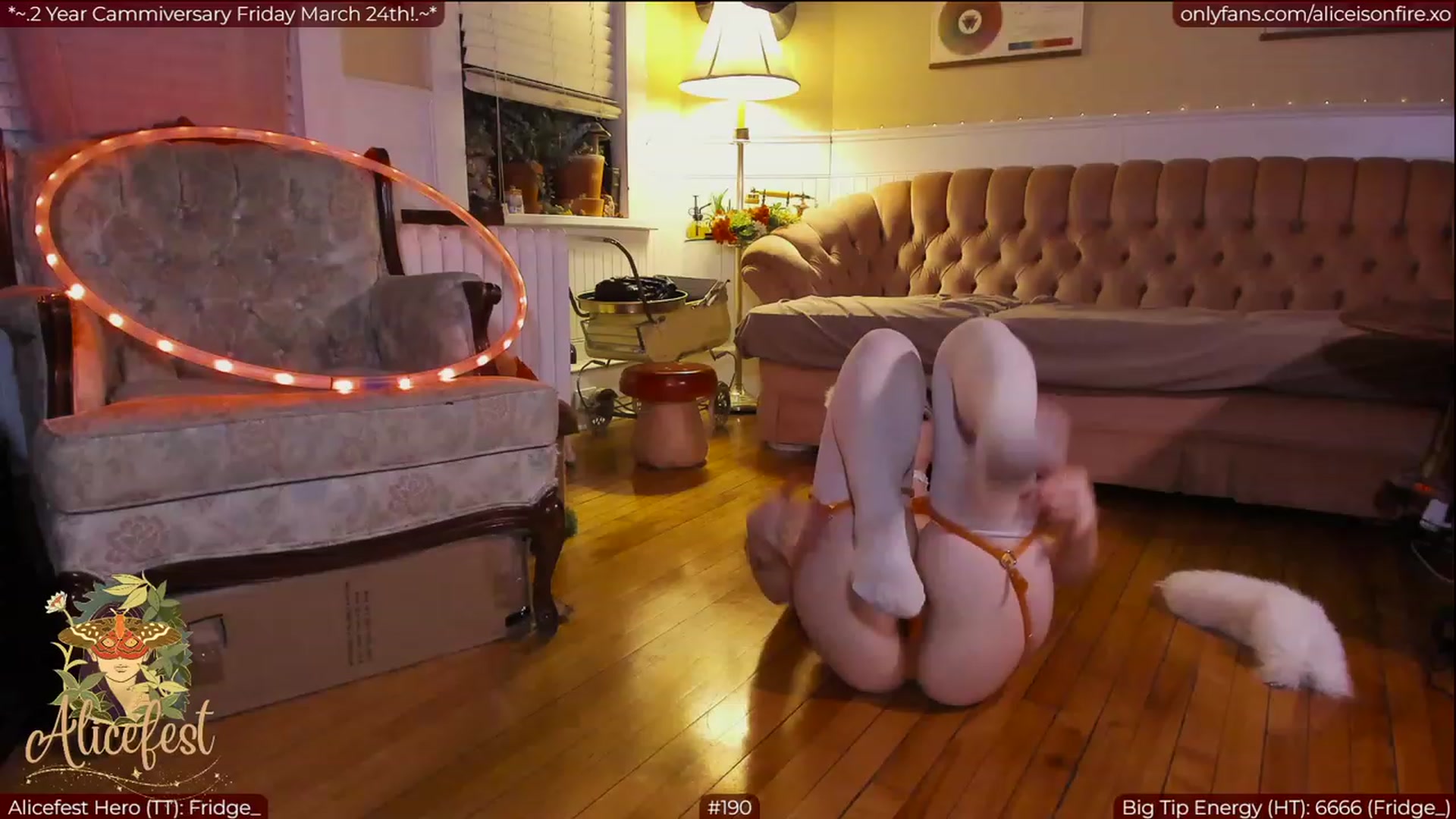 Gallery image thumbnail from aliceisonfire's myfreecams stream on, 03/22/2023, 06:34 image 13 of 20