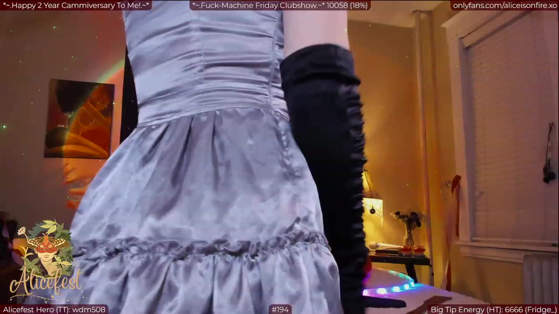 Gallery image thumbnail from aliceisonfire's myfreecams stream on, 03/25/2023, 07:29 image 6 of 20