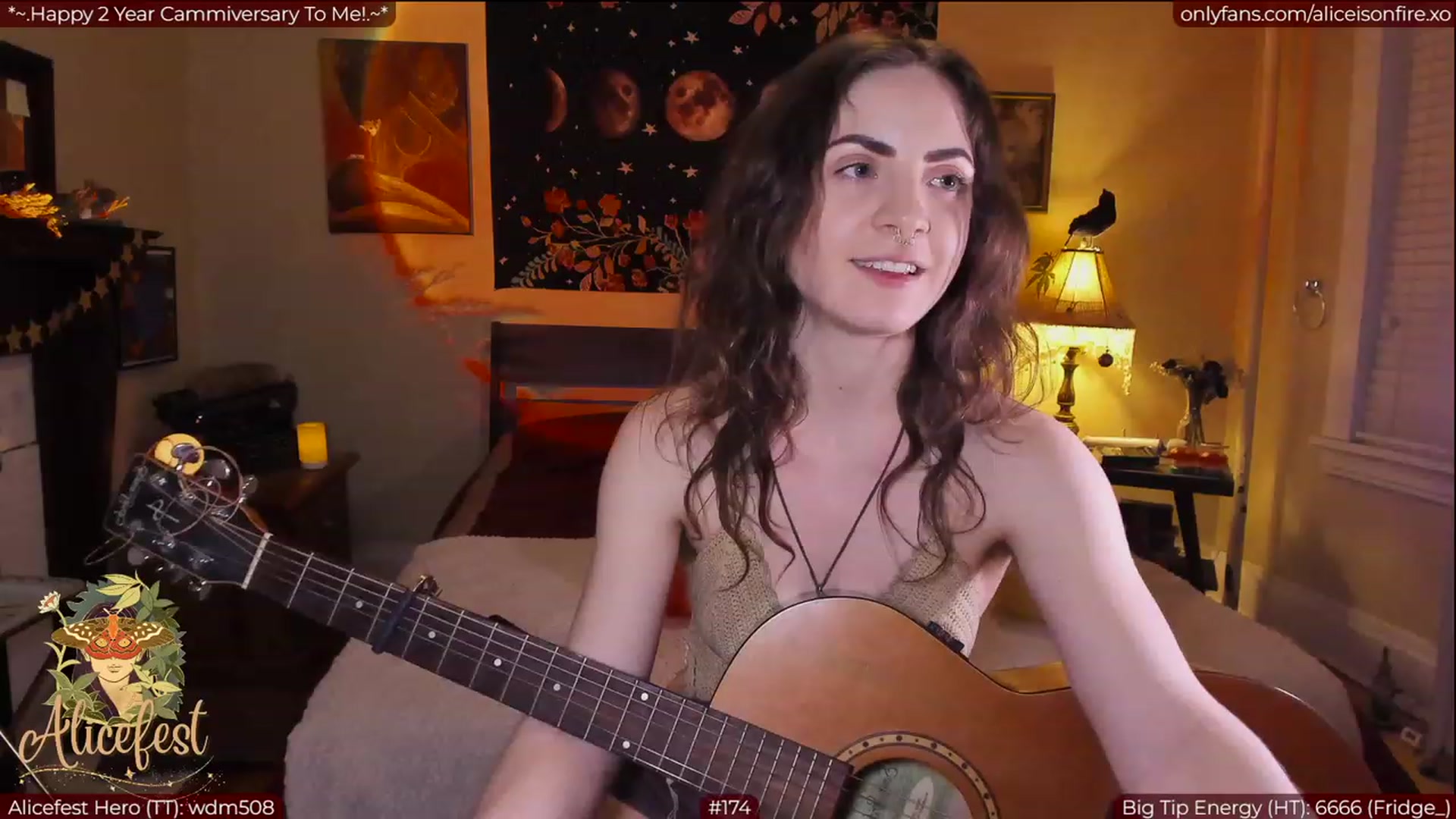 Gallery image thumbnail from aliceisonfire's myfreecams stream on, 03/29/2023, 04:53 image 18 of 20