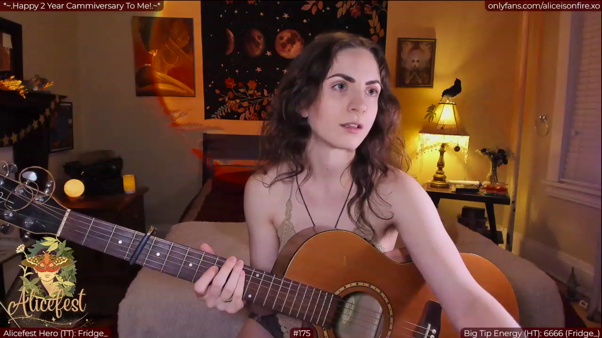 Gallery image thumbnail from aliceisonfire's myfreecams stream on, 03/29/2023, 04:53 image 16 of 20