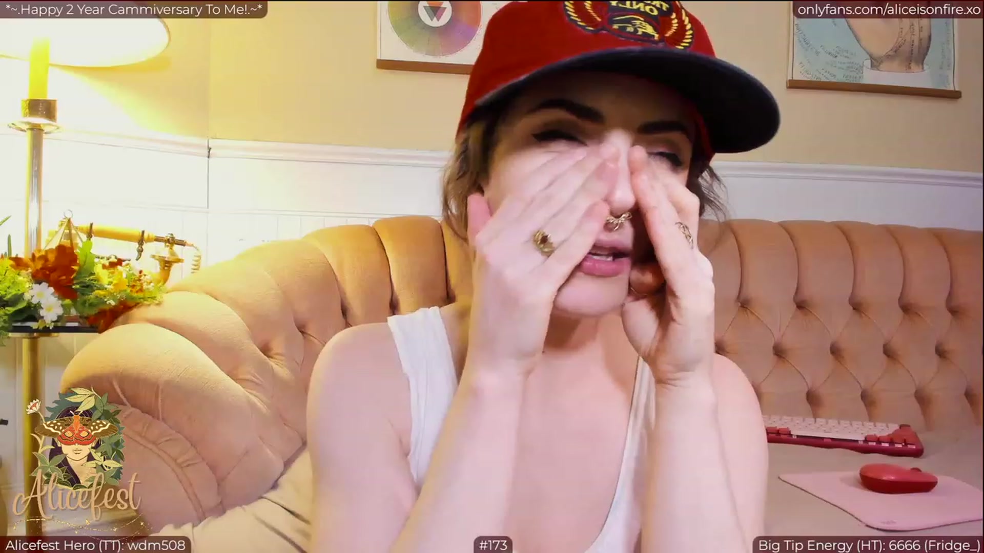 Gallery image thumbnail from aliceisonfire's myfreecams stream on, 03/30/2023, 07:31 image 14 of 20