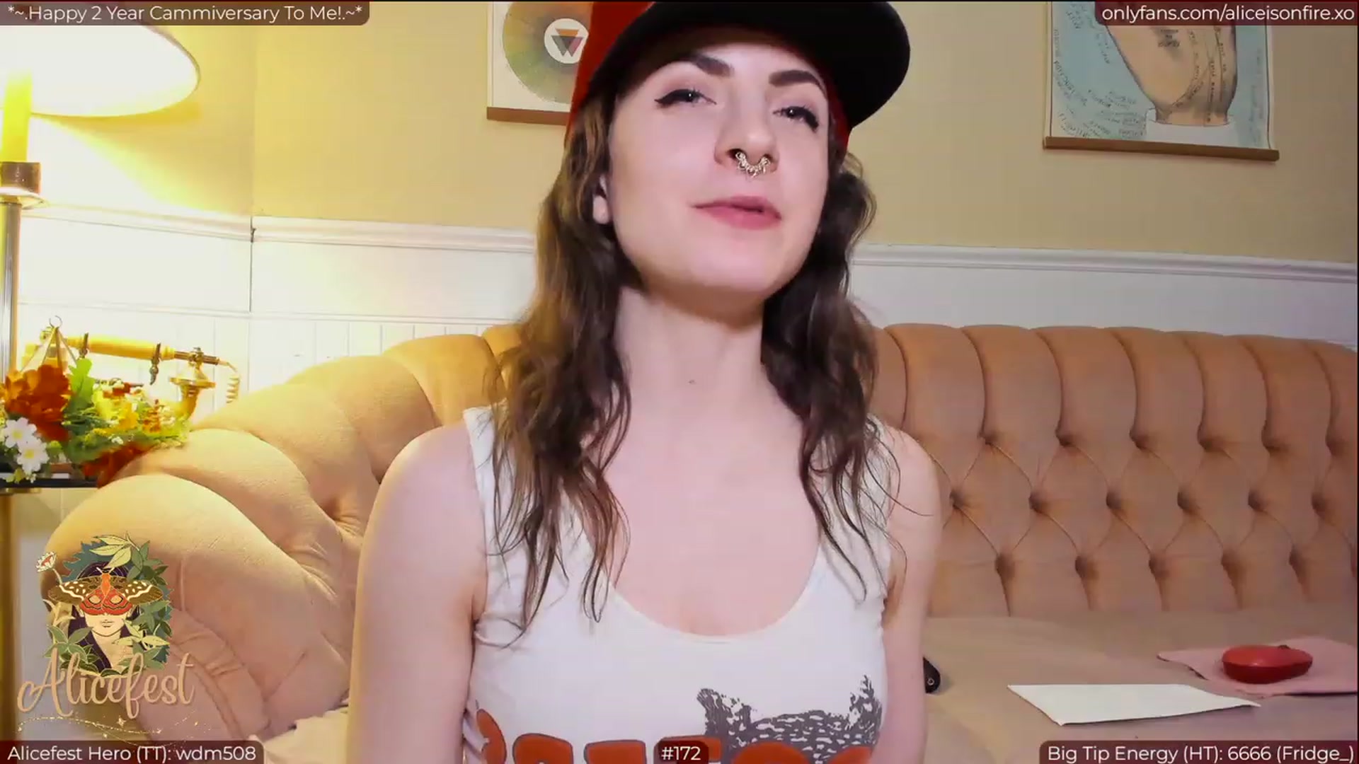 Gallery image thumbnail from aliceisonfire's myfreecams stream on, 03/30/2023, 07:31 image 10 of 20