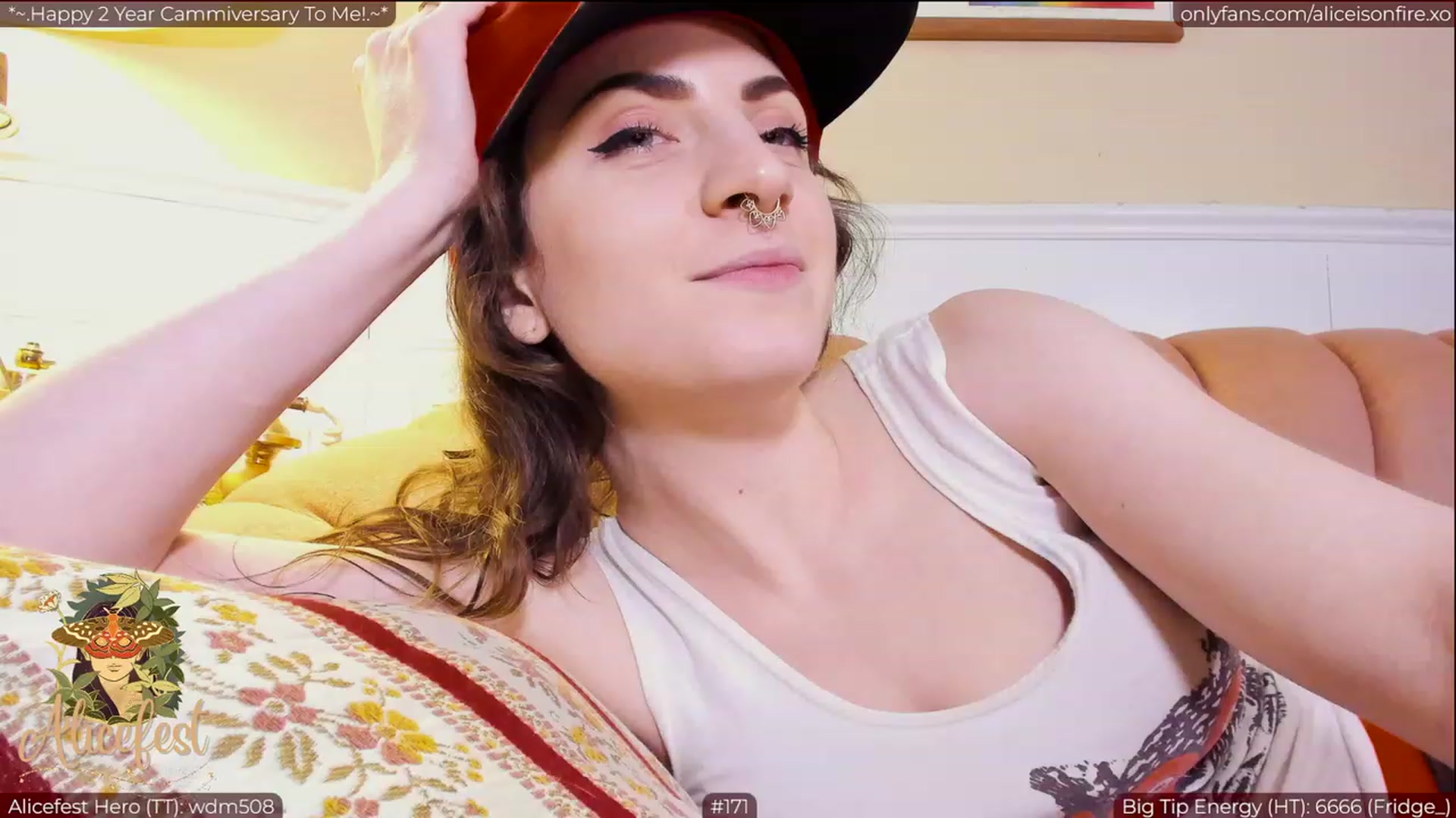 Gallery image thumbnail from aliceisonfire's myfreecams stream on, 03/30/2023, 08:14 image 20 of 20