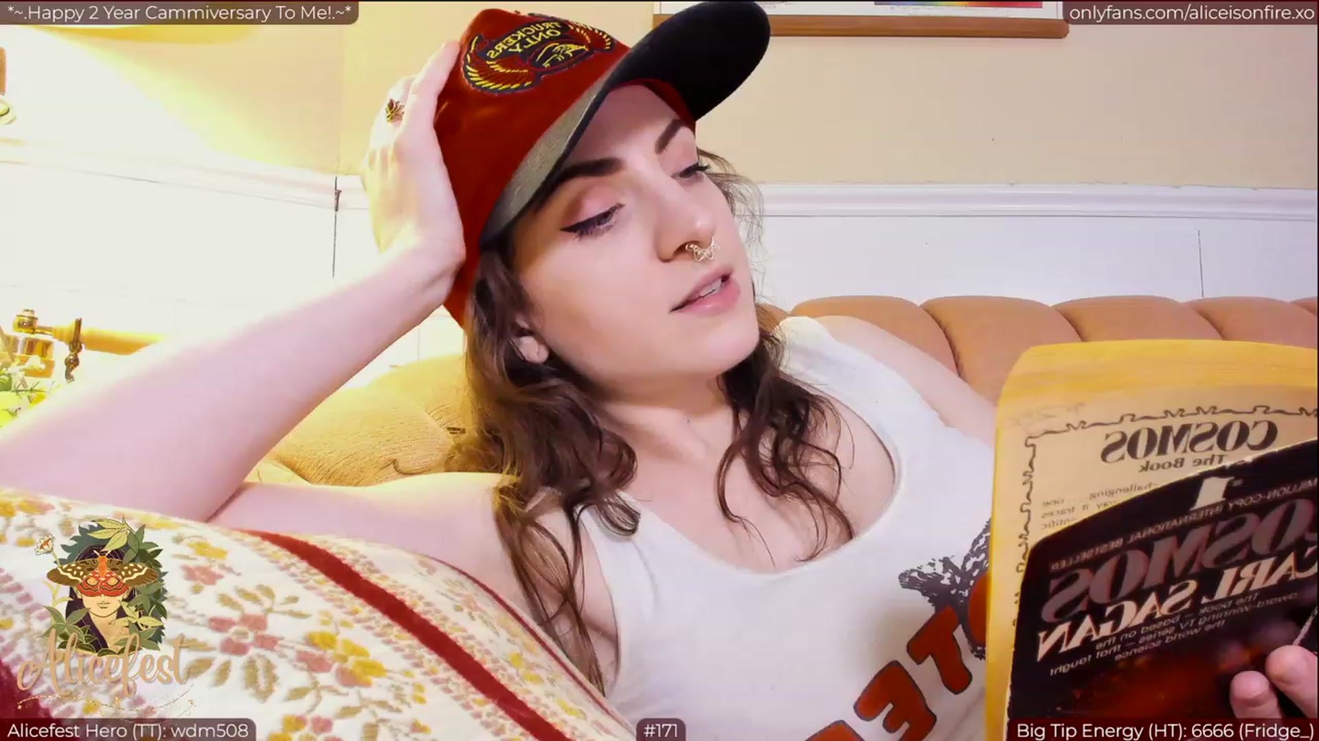 Gallery image thumbnail from aliceisonfire's myfreecams stream on, 03/30/2023, 08:14 image 18 of 20