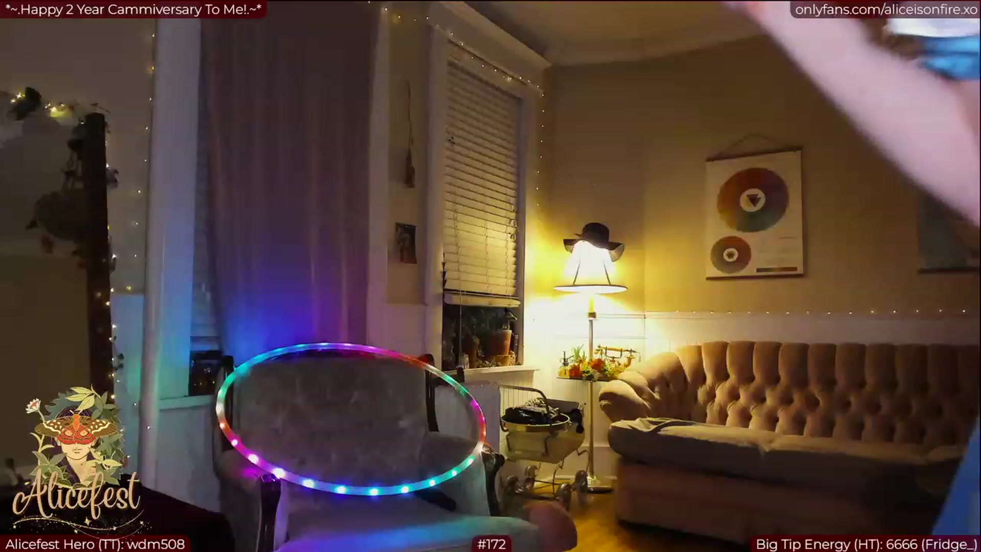 Gallery image thumbnail from aliceisonfire's myfreecams stream on, 03/31/2023, 06:54 image 14 of 20