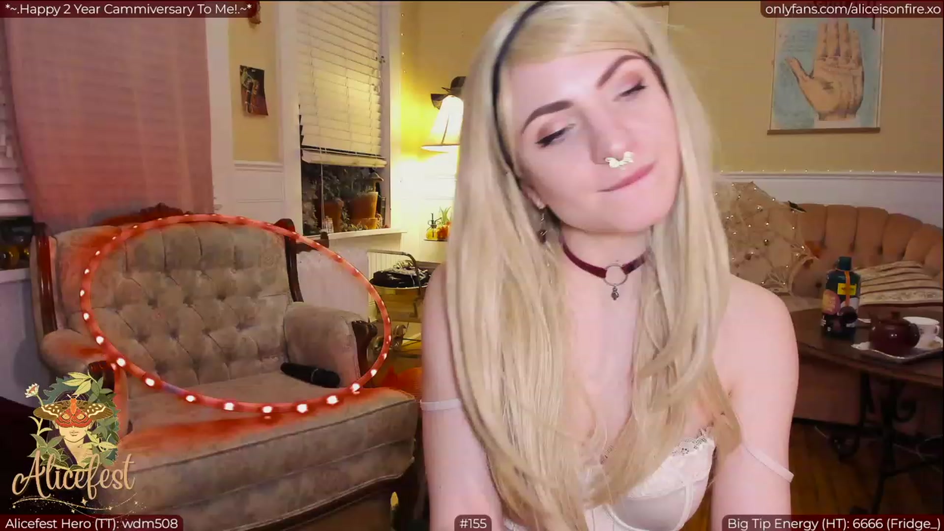 Gallery image thumbnail from aliceisonfire's myfreecams stream on, 03/31/2023, 07:43 image 18 of 20
