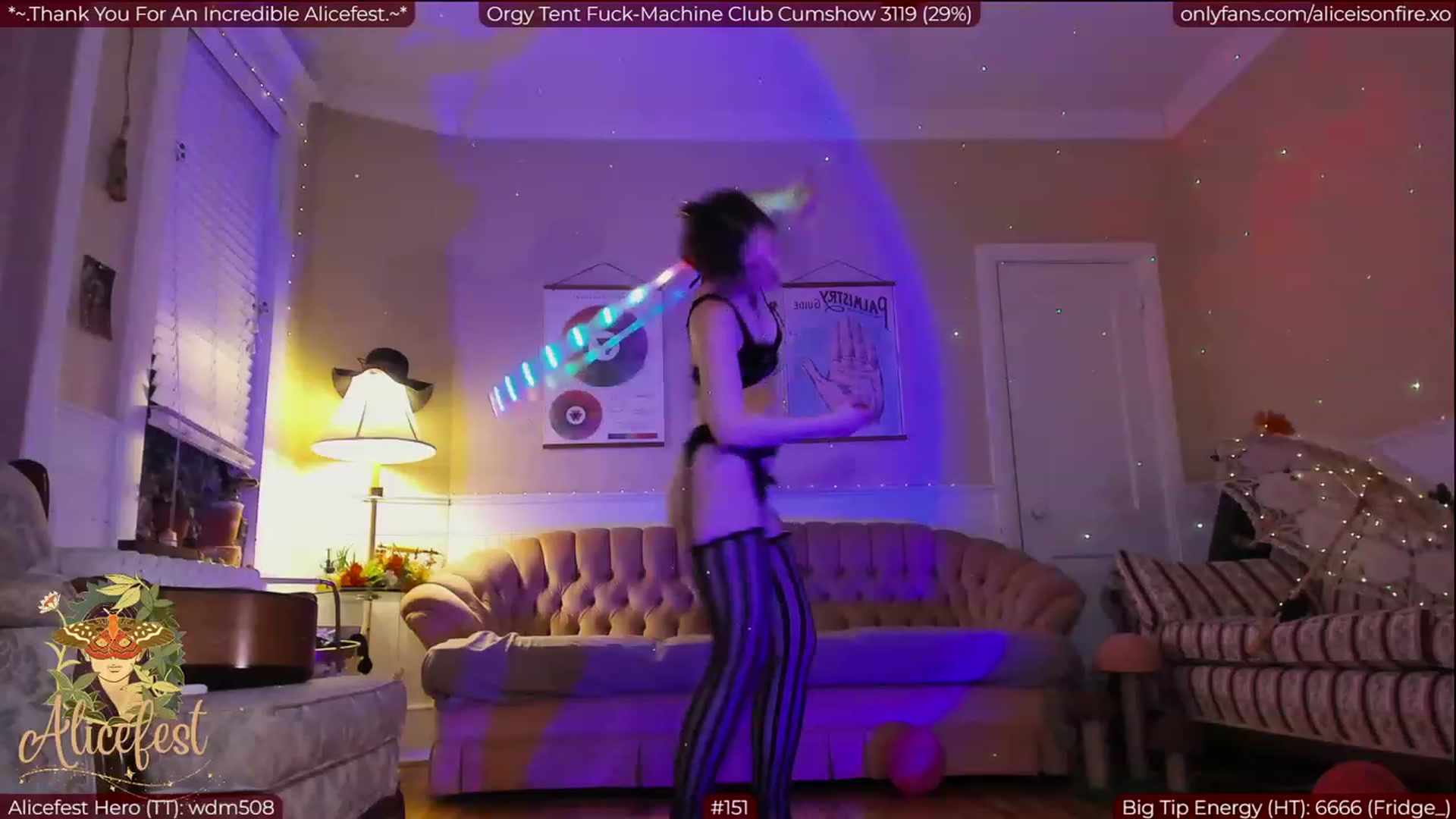 Gallery image thumbnail from aliceisonfire's myfreecams stream on, 04/01/2023, 06:05 image 19 of 20