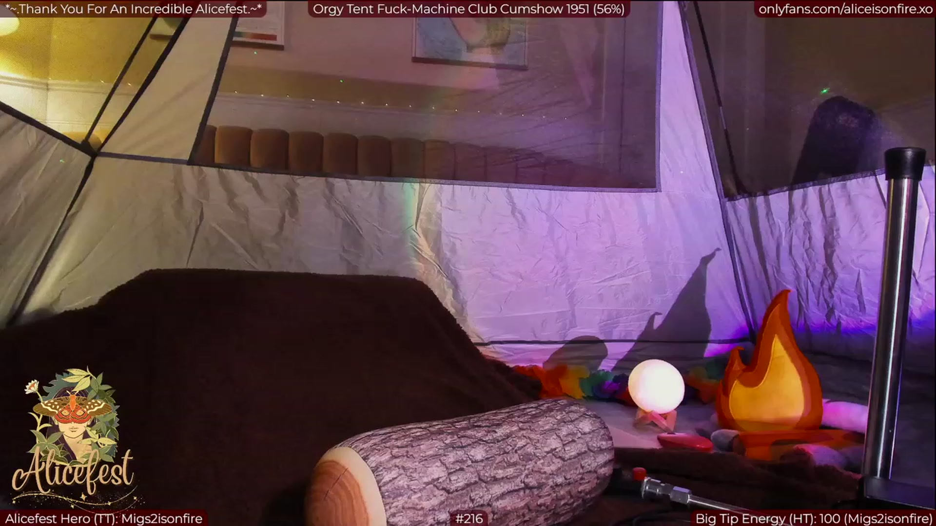 Gallery image thumbnail from aliceisonfire's myfreecams stream on, 04/01/2023, 07:58 image 16 of 20