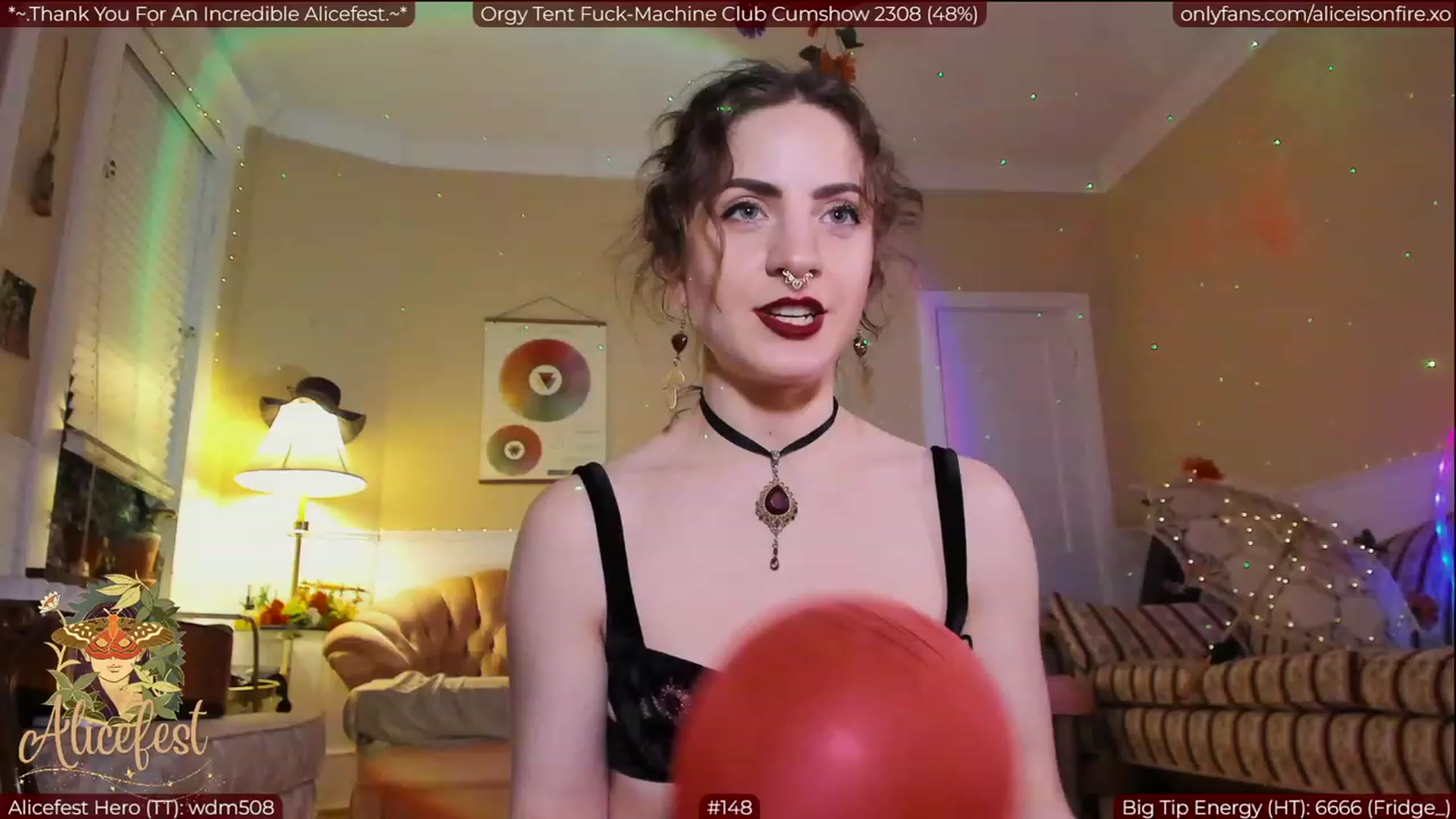 Gallery image thumbnail from aliceisonfire's myfreecams stream on, 04/01/2023, 07:58 image 4 of 20