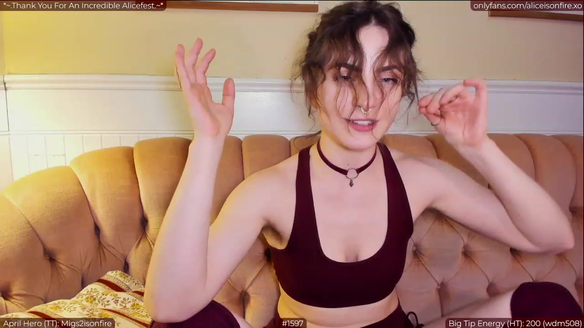 Gallery image thumbnail from aliceisonfire's myfreecams stream on, 04/03/2023, 07:44 image 7 of 20