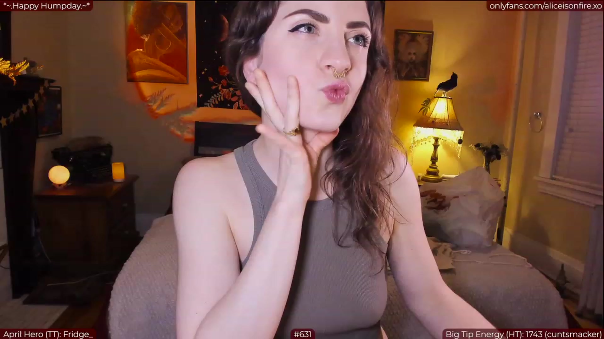 Gallery image thumbnail from aliceisonfire's myfreecams stream on, 04/13/2023, 03:27 image 4 of 20