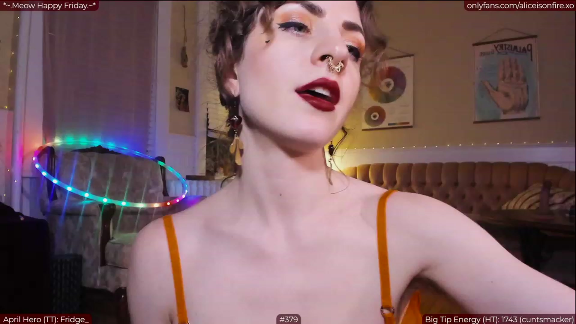Gallery image thumbnail from aliceisonfire's myfreecams stream on, 04/15/2023, 08:39 image 2 of 20