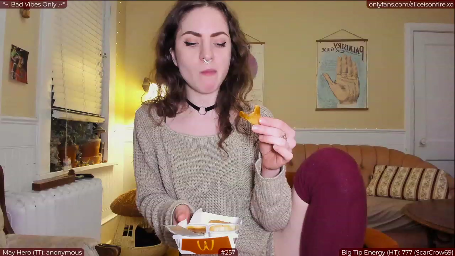 Gallery image thumbnail from aliceisonfire's myfreecams stream on, 05/09/2023, 10:02 image 7 of 20