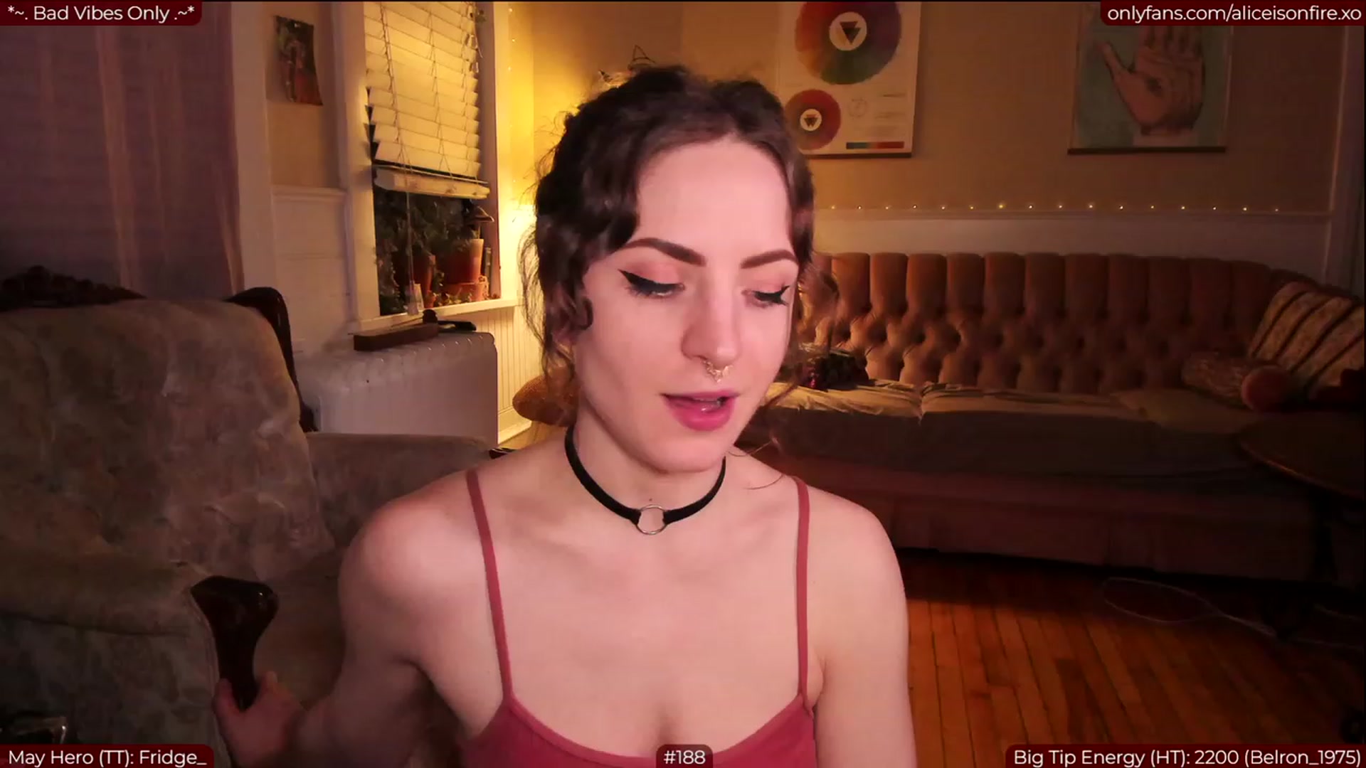 Gallery image thumbnail from aliceisonfire's myfreecams stream on, 05/12/2023, 06:32 image 12 of 20