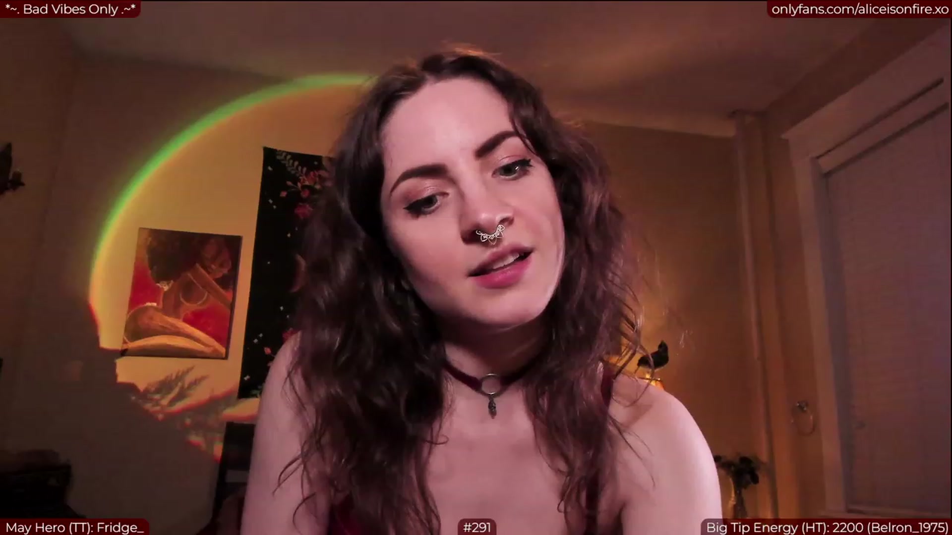 Gallery image thumbnail from aliceisonfire's myfreecams stream on, 05/16/2023, 06:50 image 4 of 20