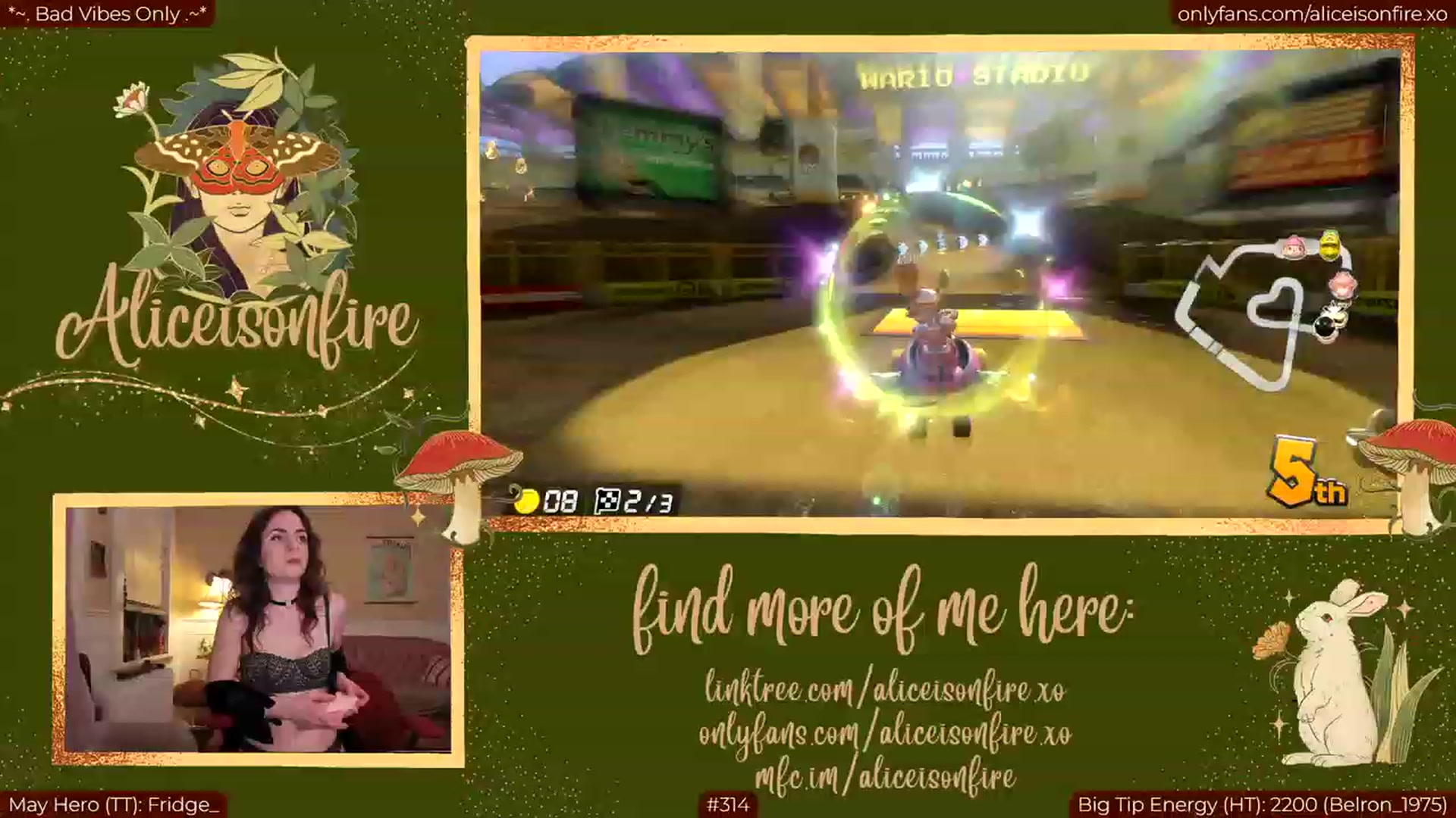 Gallery image thumbnail from aliceisonfire's myfreecams stream on, 05/18/2023, 08:28 image 9 of 20
