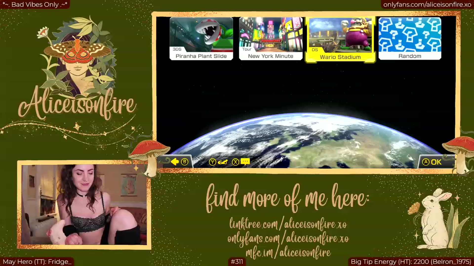 Gallery image thumbnail from aliceisonfire's myfreecams stream on, 05/18/2023, 08:28 image 10 of 20