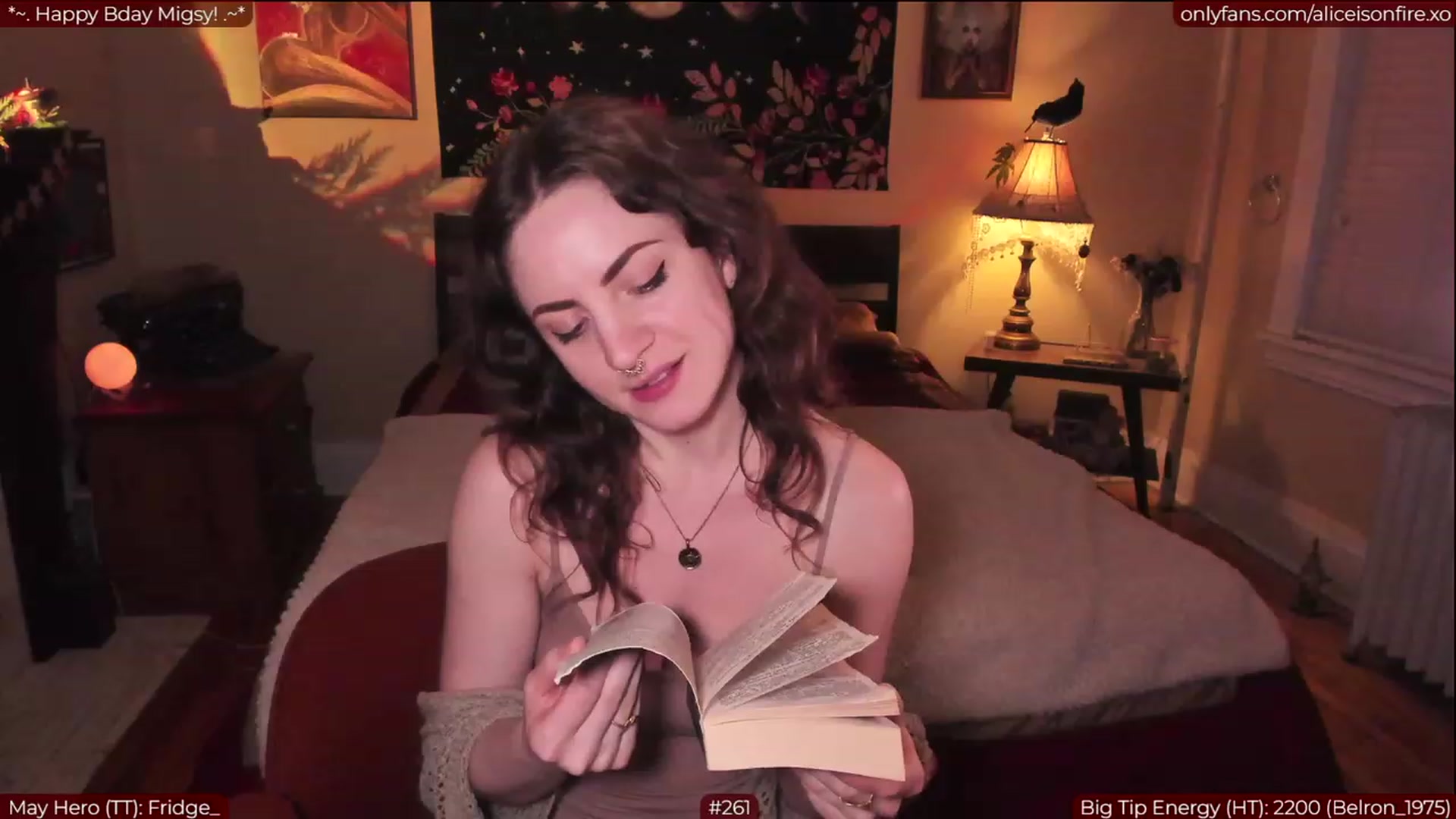 Gallery image thumbnail from aliceisonfire's myfreecams stream on, 05/23/2023, 04:35 image 4 of 20
