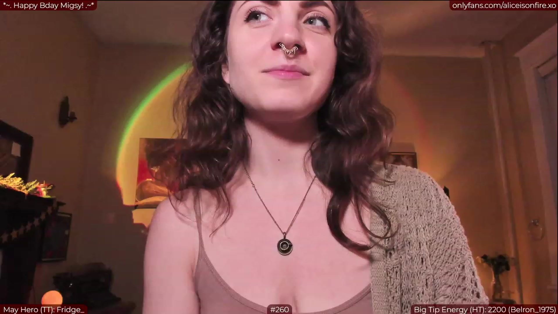 Gallery image thumbnail from aliceisonfire's myfreecams stream on, 05/23/2023, 04:35 image 13 of 20