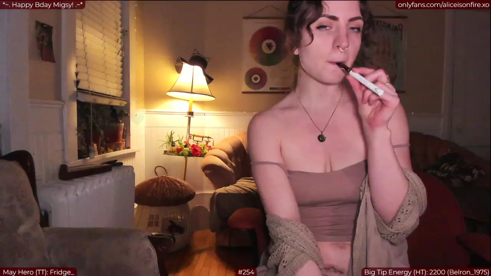 Gallery image thumbnail from aliceisonfire's myfreecams stream on, 05/23/2023, 08:44 image 2 of 20