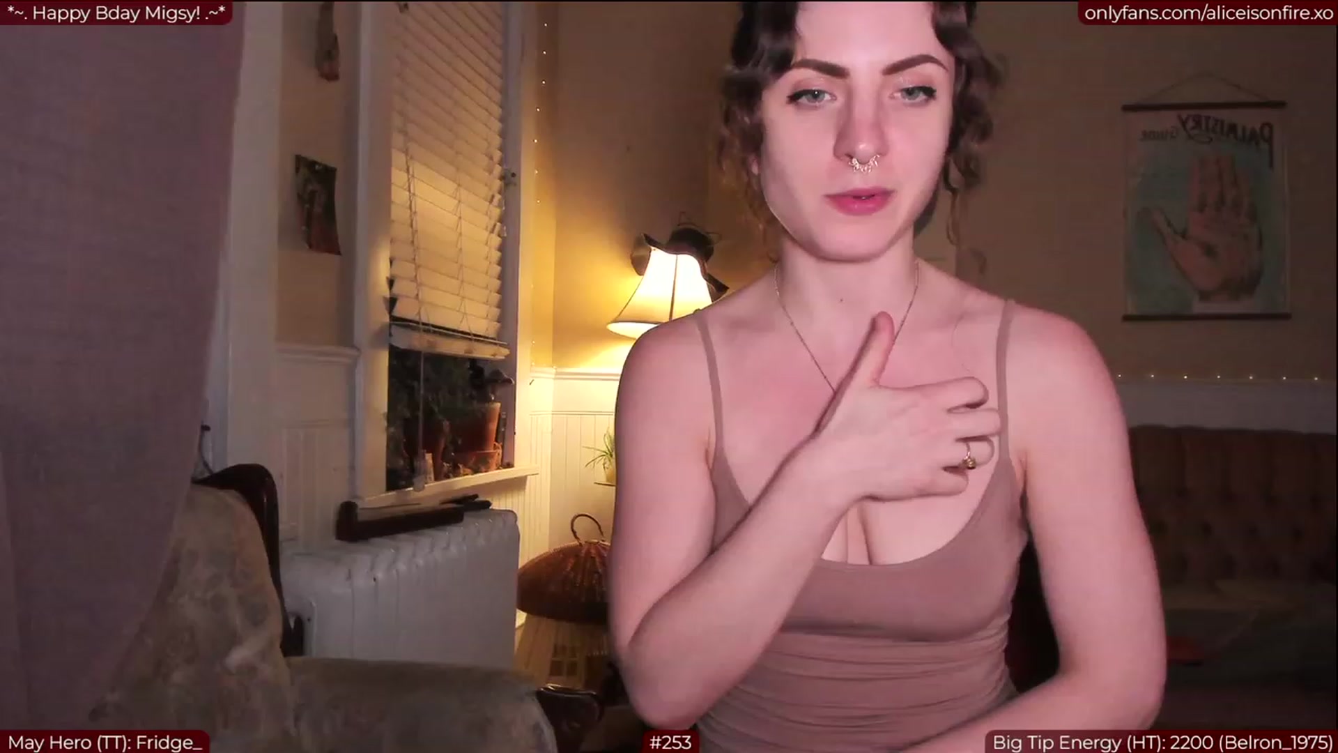 Gallery image thumbnail from aliceisonfire's myfreecams stream on, 05/23/2023, 08:44 image 10 of 20