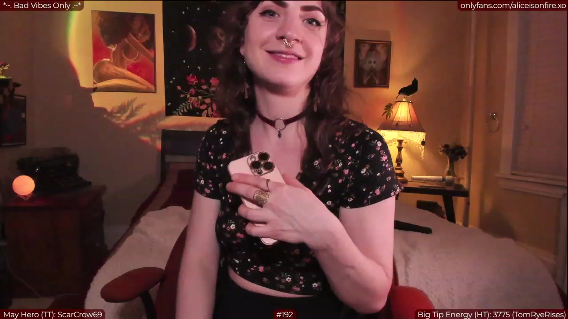 Gallery image thumbnail from aliceisonfire's myfreecams stream on, 05/26/2023, 06:33 image 4 of 20