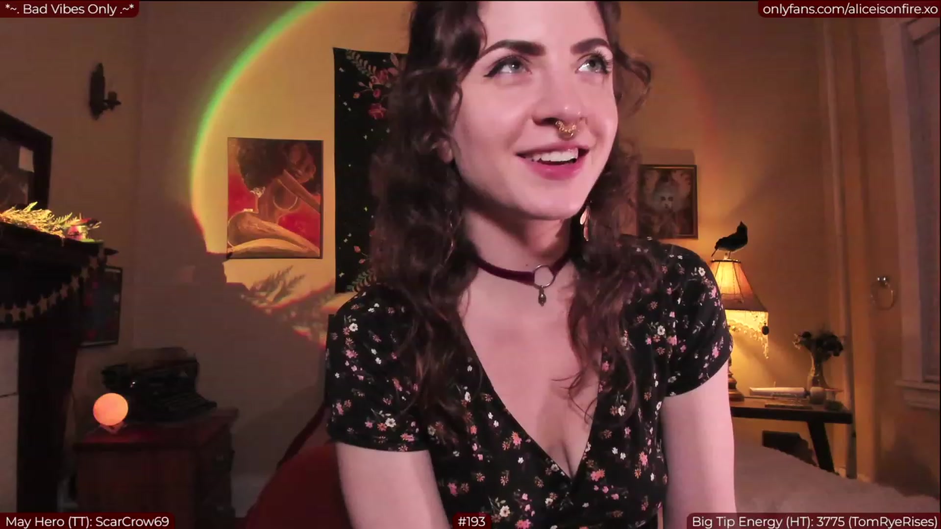 Gallery image thumbnail from aliceisonfire's myfreecams stream on, 05/26/2023, 06:33 image 7 of 20
