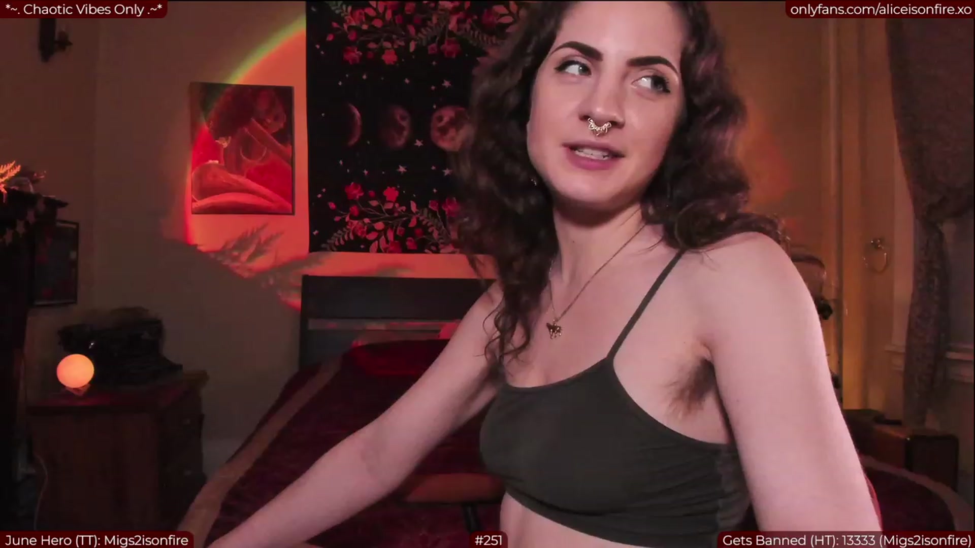 Gallery image thumbnail from aliceisonfire's myfreecams stream on, 06/06/2023, 05:42 image 13 of 20
