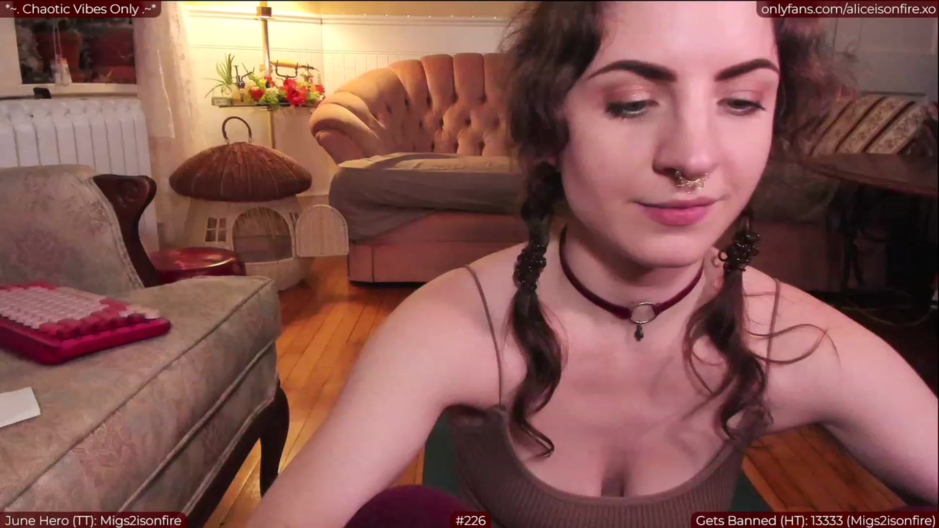Gallery image thumbnail from aliceisonfire's myfreecams stream on, 06/08/2023, 09:10 image 2 of 20