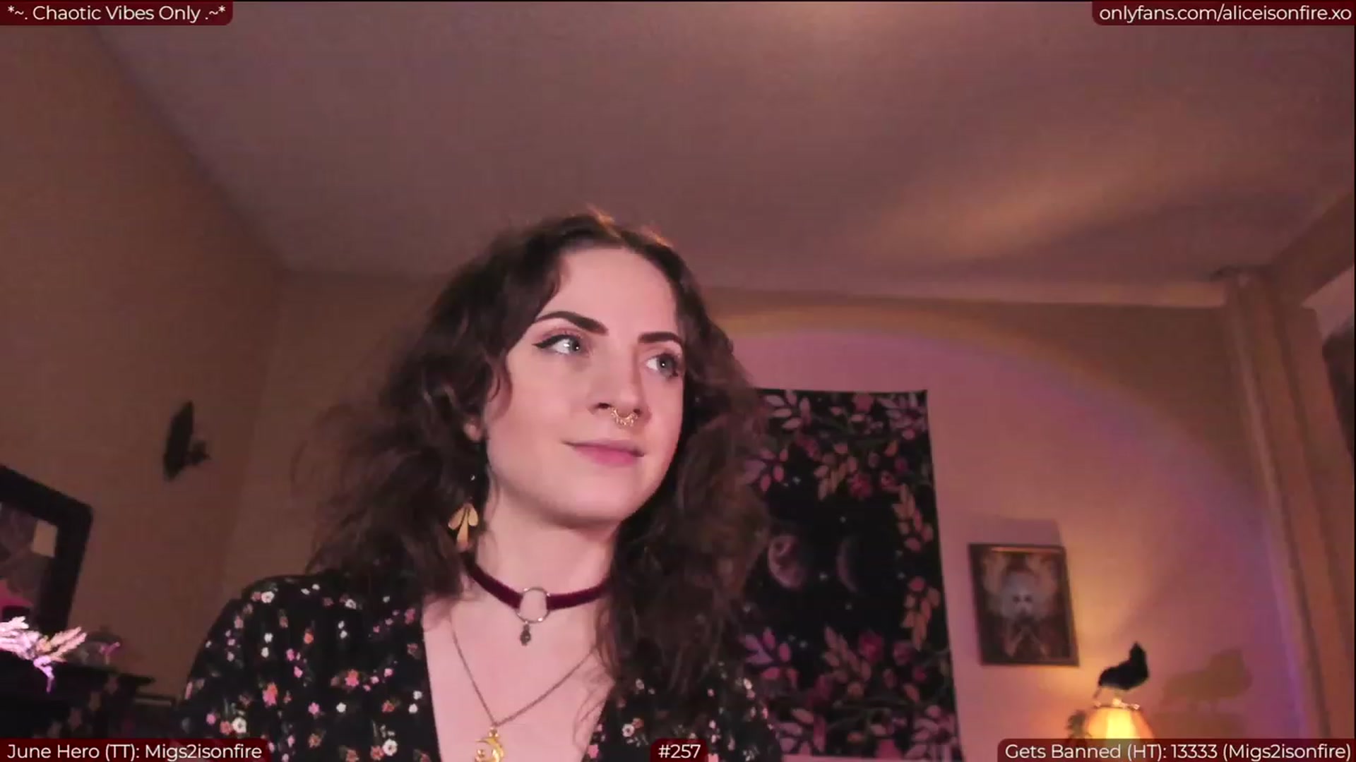 Gallery image thumbnail from aliceisonfire's myfreecams stream on, 06/10/2023, 05:00 image 2 of 20
