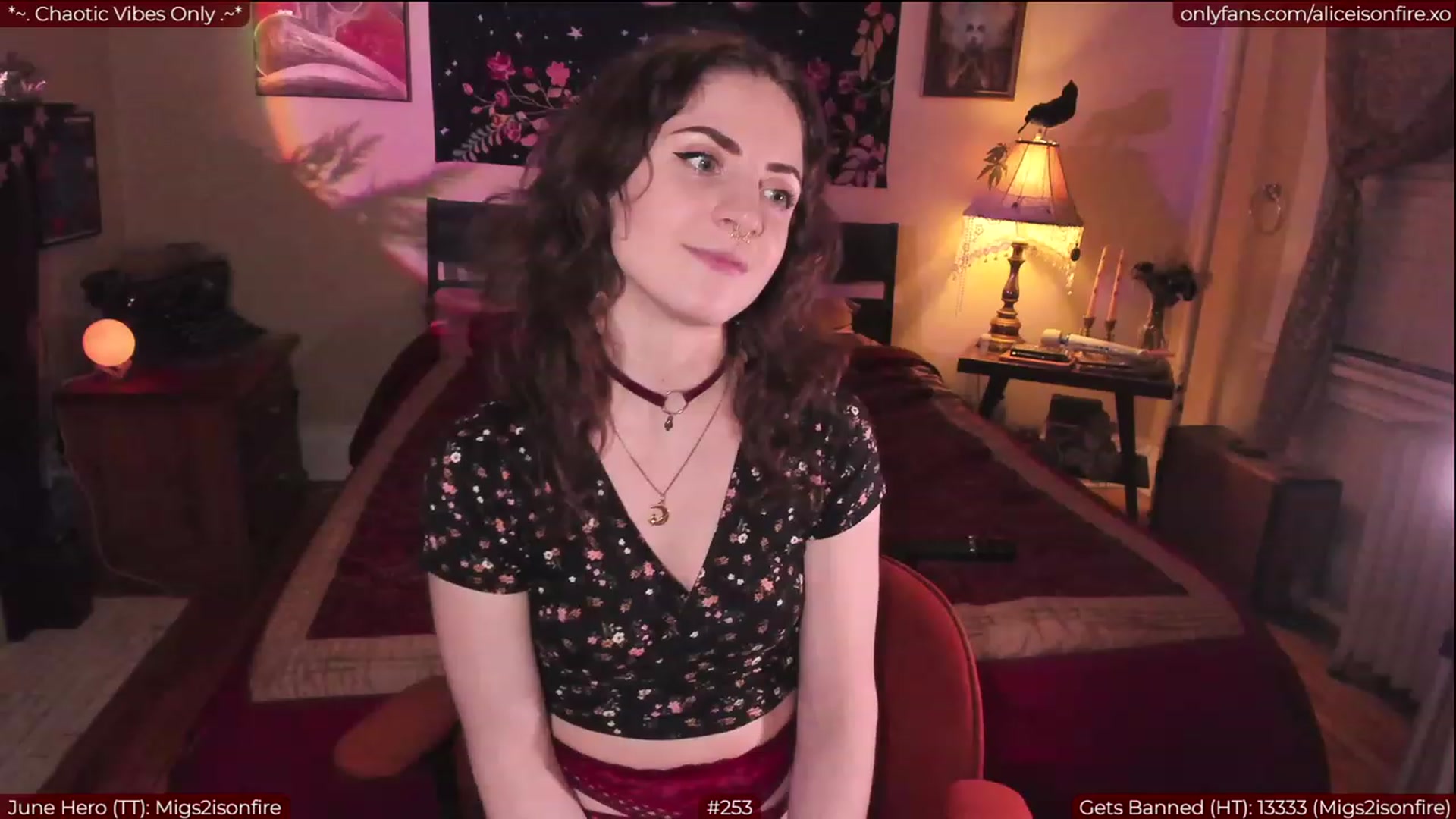 Gallery image thumbnail from aliceisonfire's myfreecams stream on, 06/10/2023, 07:01 image 18 of 20