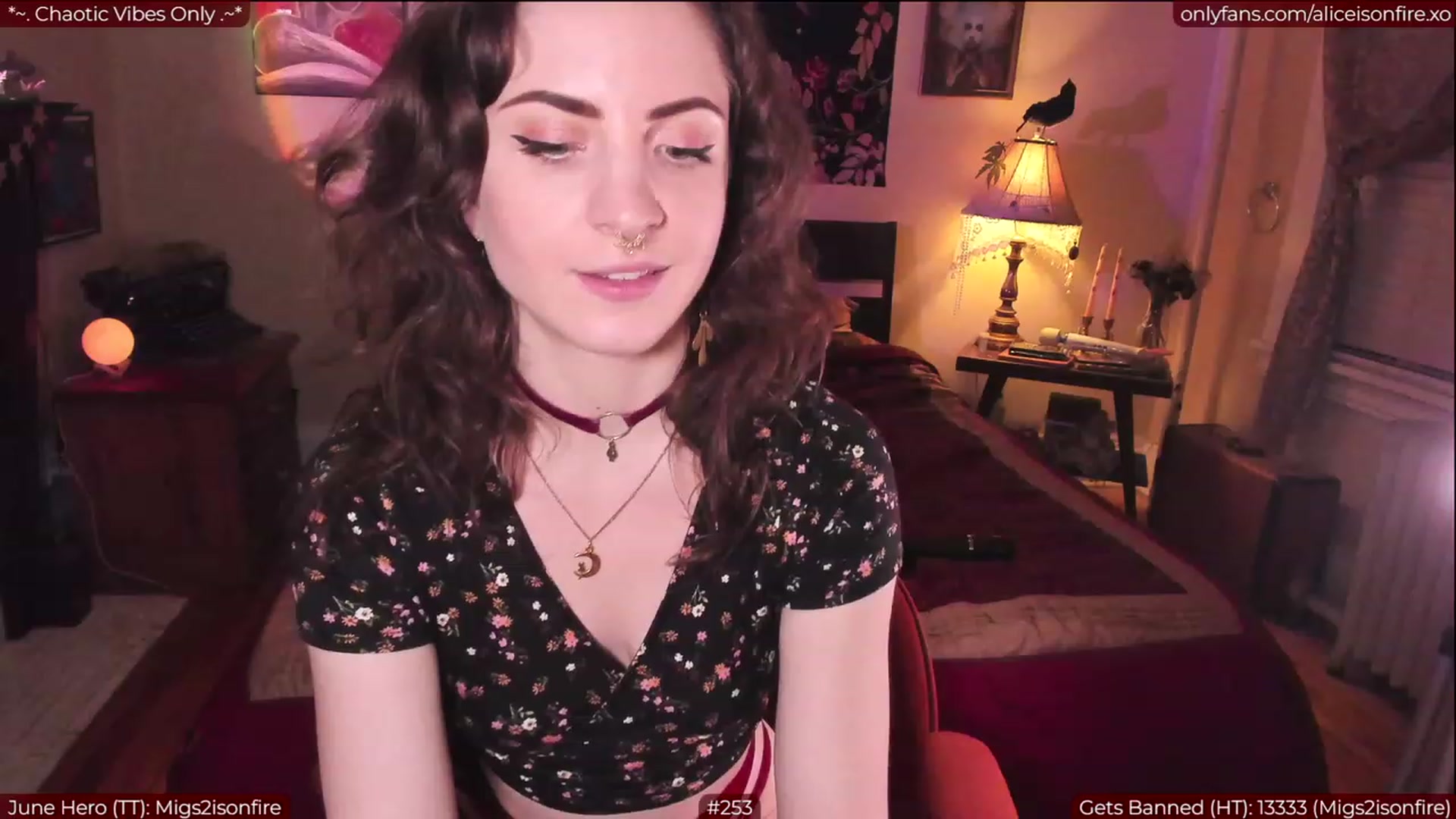 Gallery image thumbnail from aliceisonfire's myfreecams stream on, 06/10/2023, 07:01 image 3 of 20
