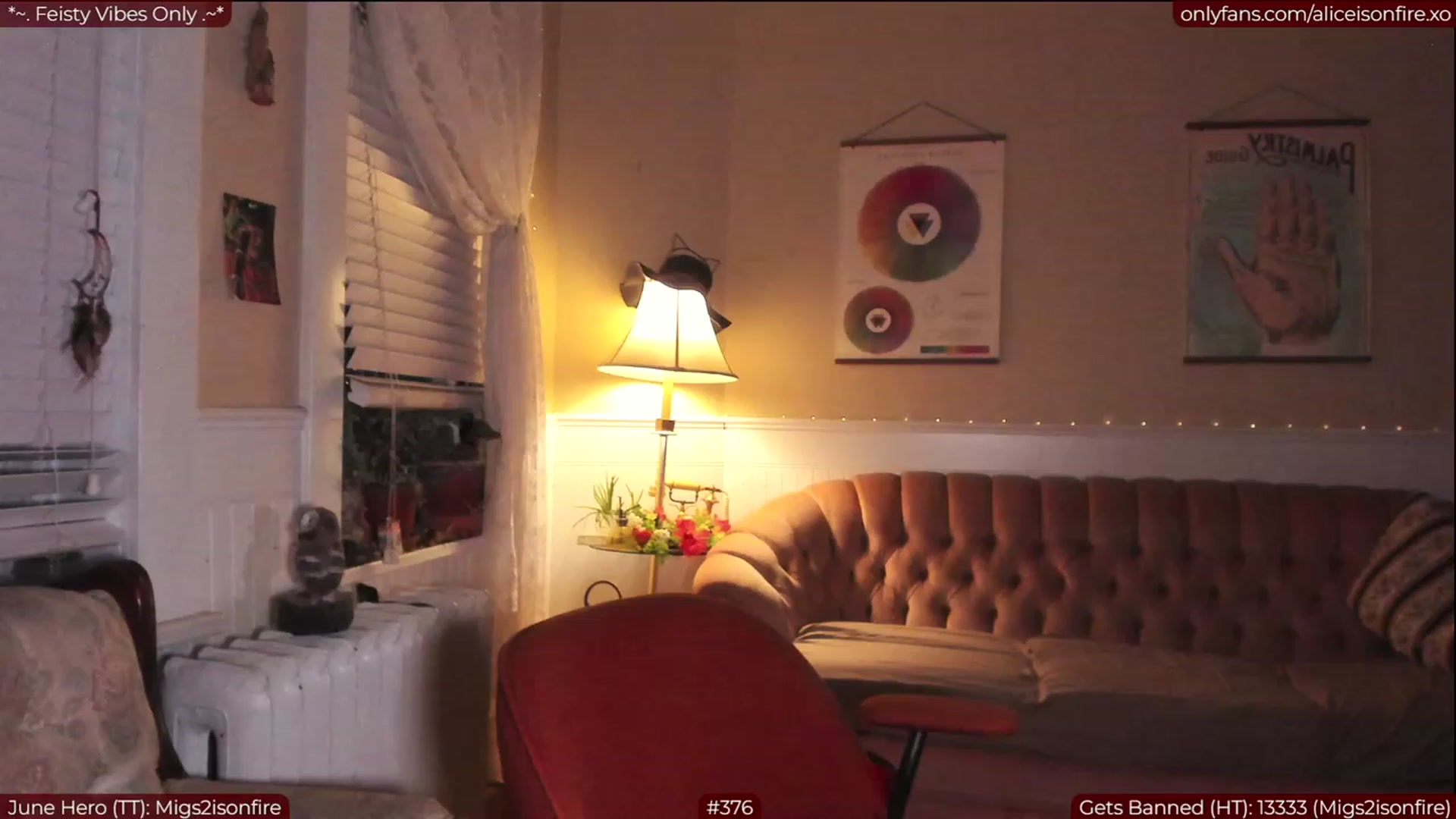Gallery image thumbnail from aliceisonfire's myfreecams stream on, 06/13/2023, 06:10 image 10 of 20
