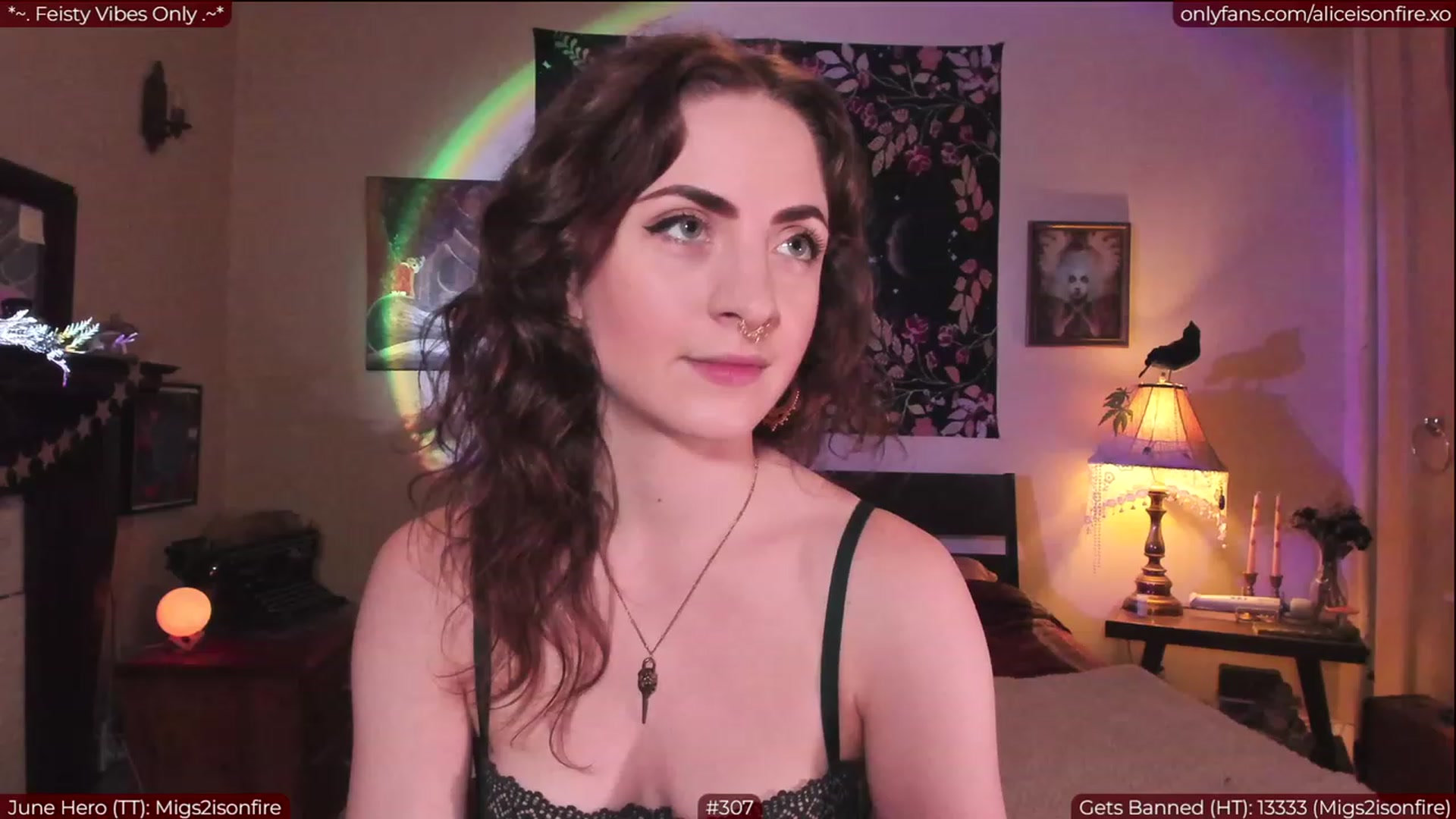 Gallery image thumbnail from aliceisonfire's myfreecams stream on, 06/14/2023, 05:01 image 1 of 20