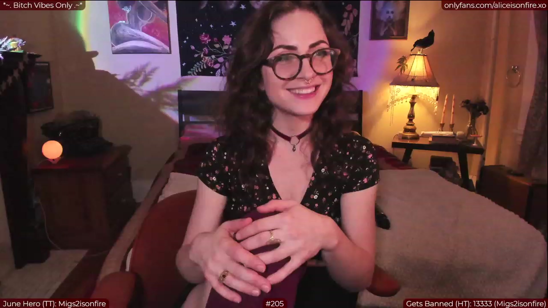 Gallery image thumbnail from aliceisonfire's myfreecams stream on, 06/16/2023, 05:58 image 6 of 20